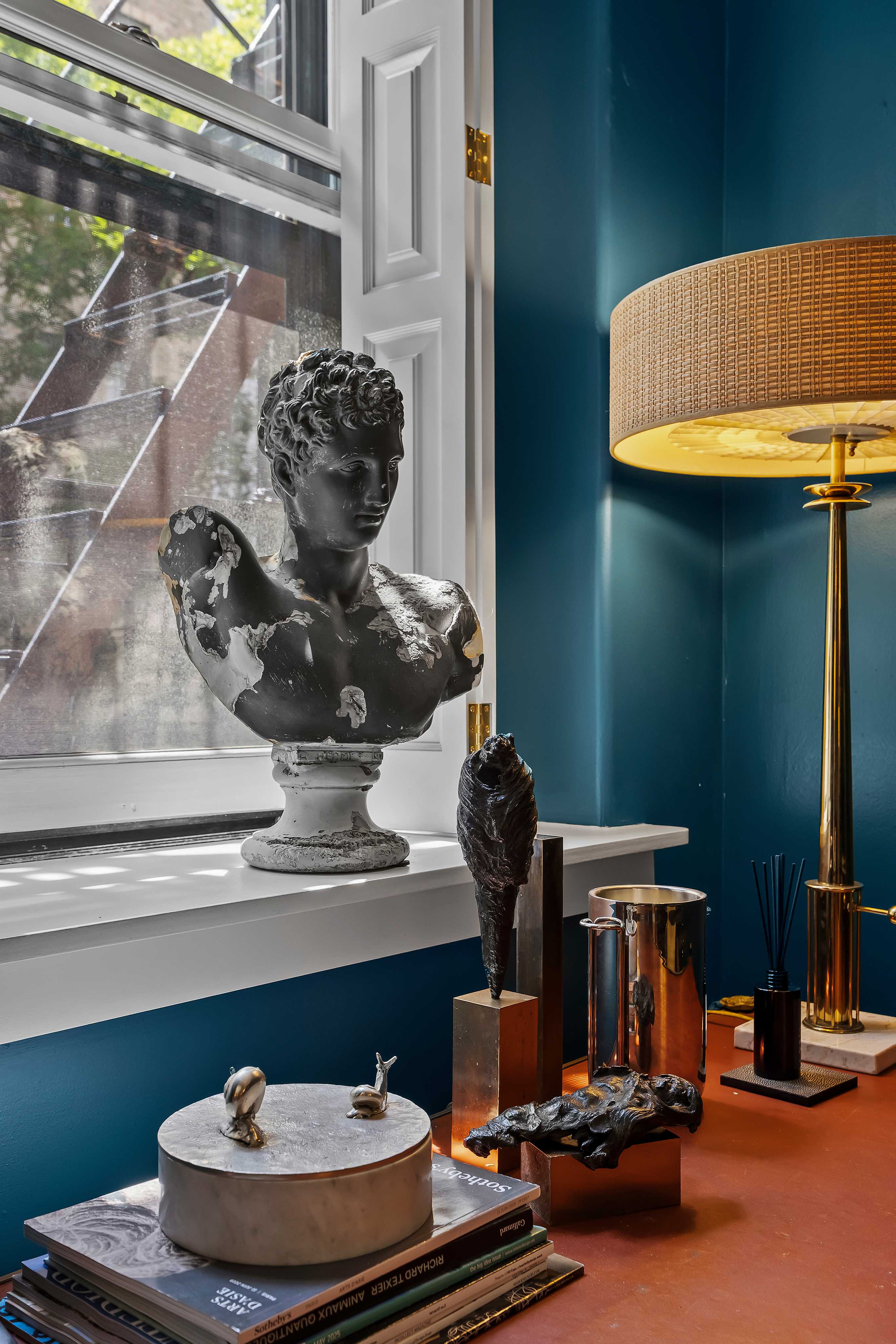 Gold Coast Manor | Greenwich Village | Designer Apartment photo 15