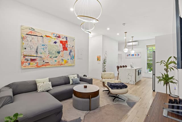 Image of Living space #3