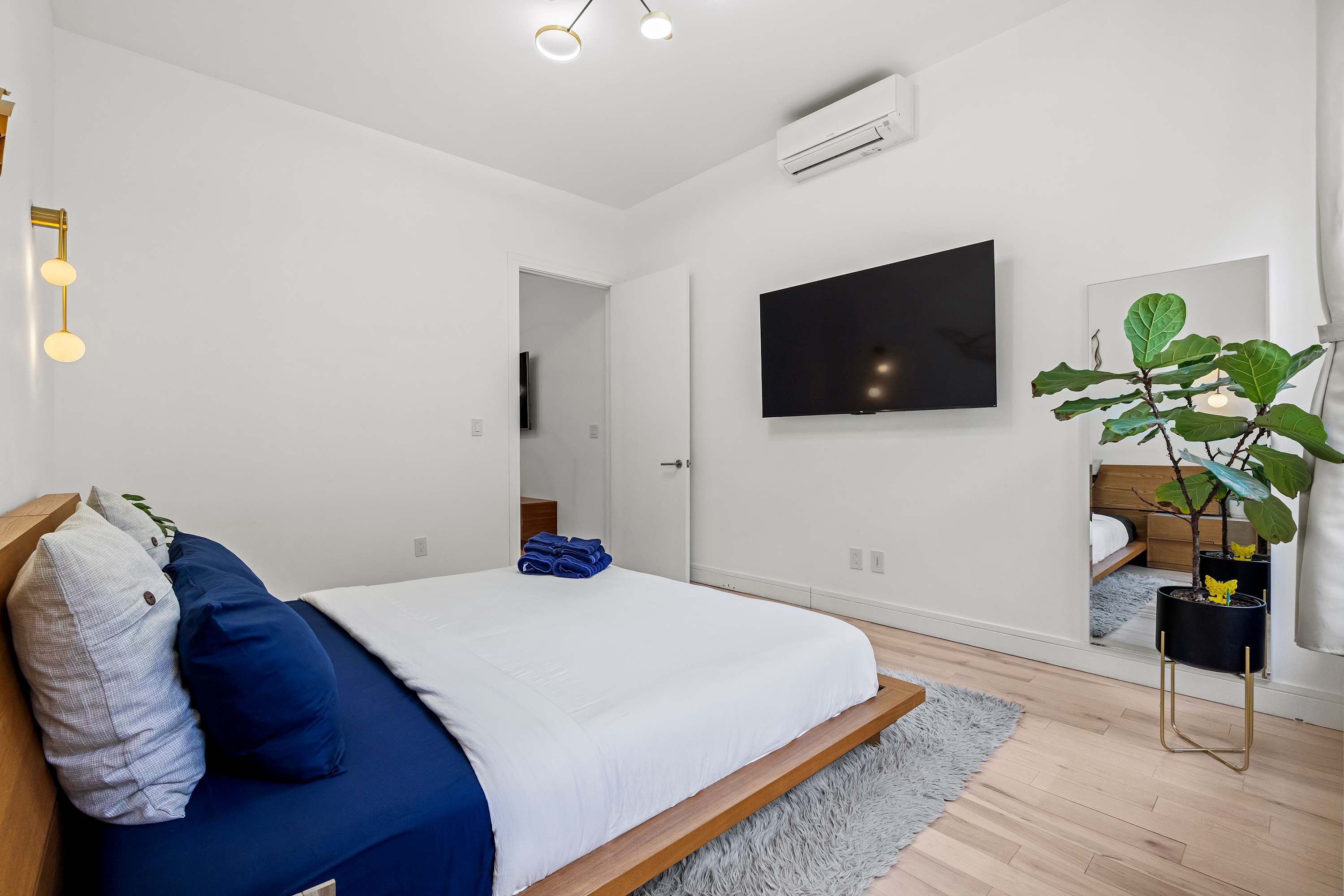 Decatur Place | Stuyvesant Heights | Chic Apartment photo 13