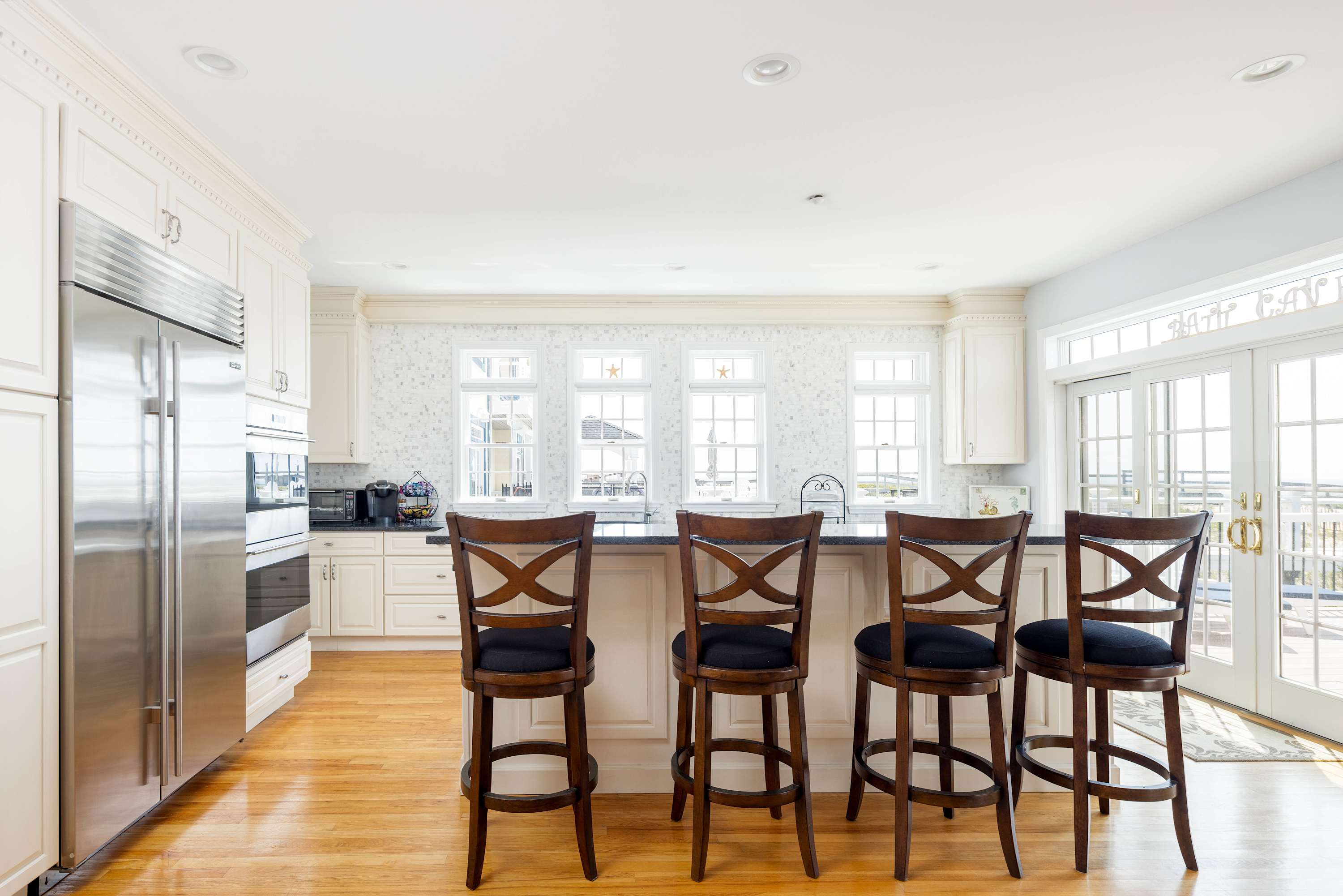 Dunecrest | Westhampton | Oceanfront Home w/ BBQ, Deck & Heated Pool photo 8