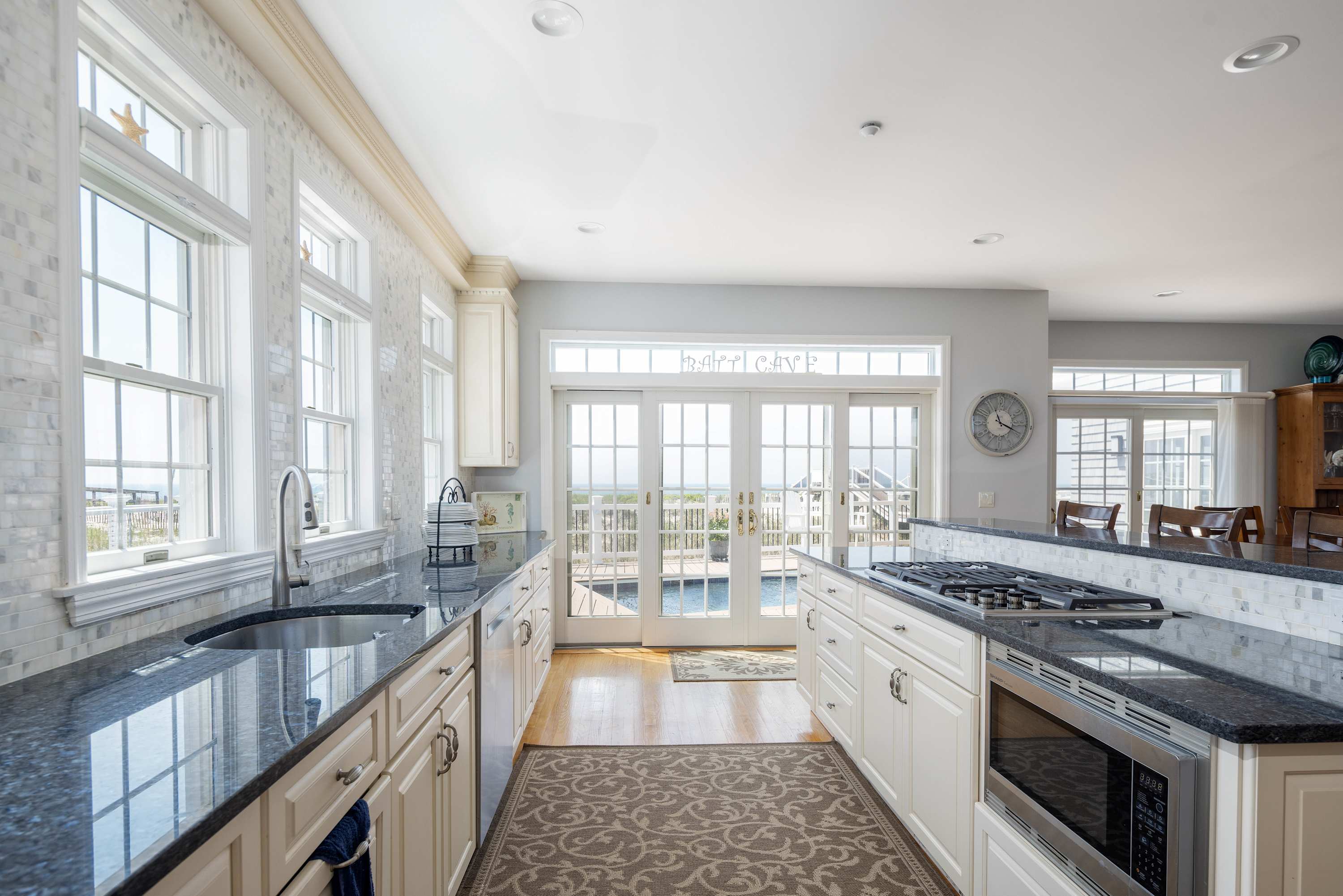 Dunecrest | Westhampton | Oceanfront Home w/ BBQ, Deck & Heated Pool photo 9