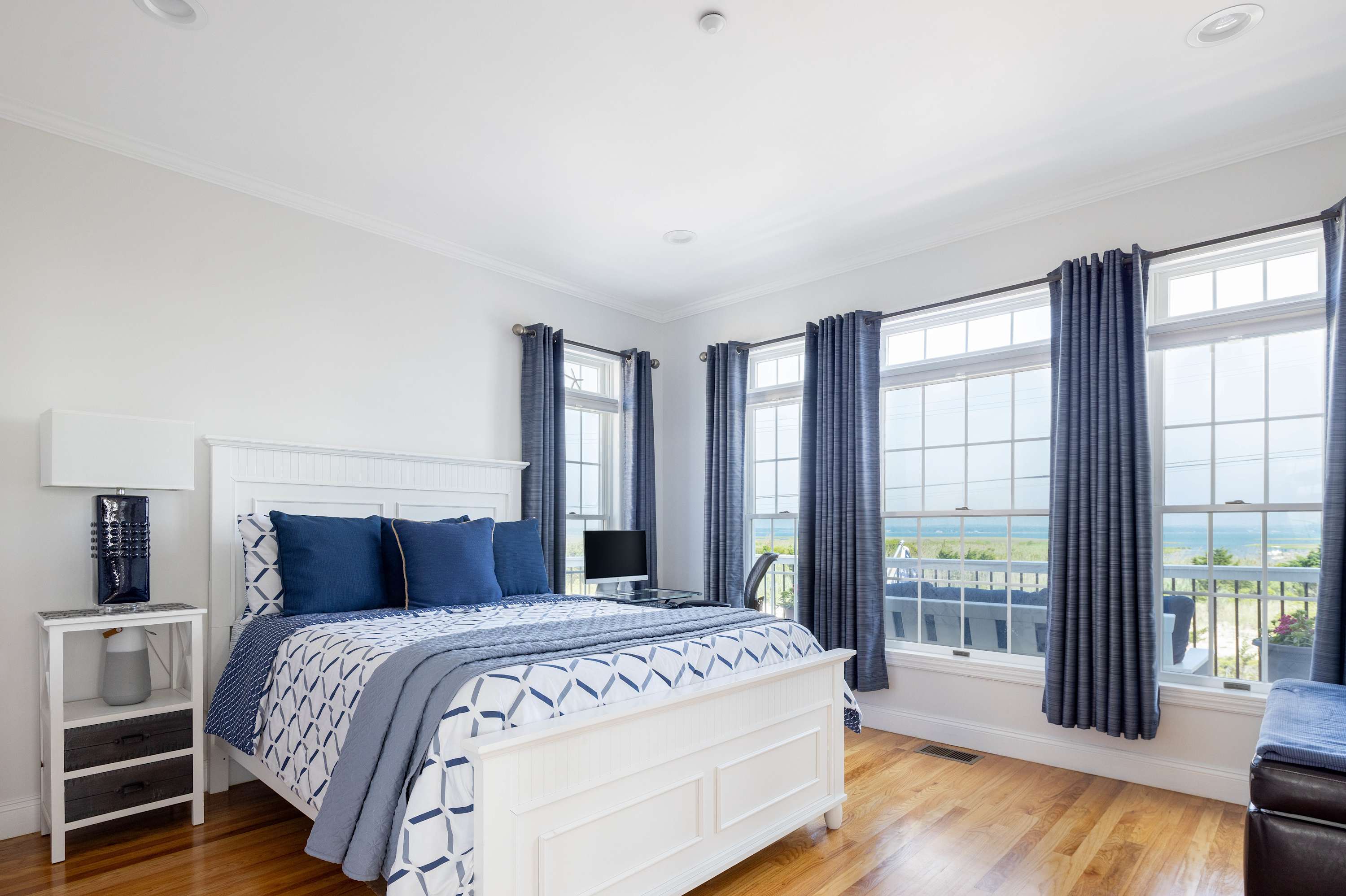 Dunecrest | Westhampton | Oceanfront Home w/ BBQ, Deck & Heated Pool photo 12