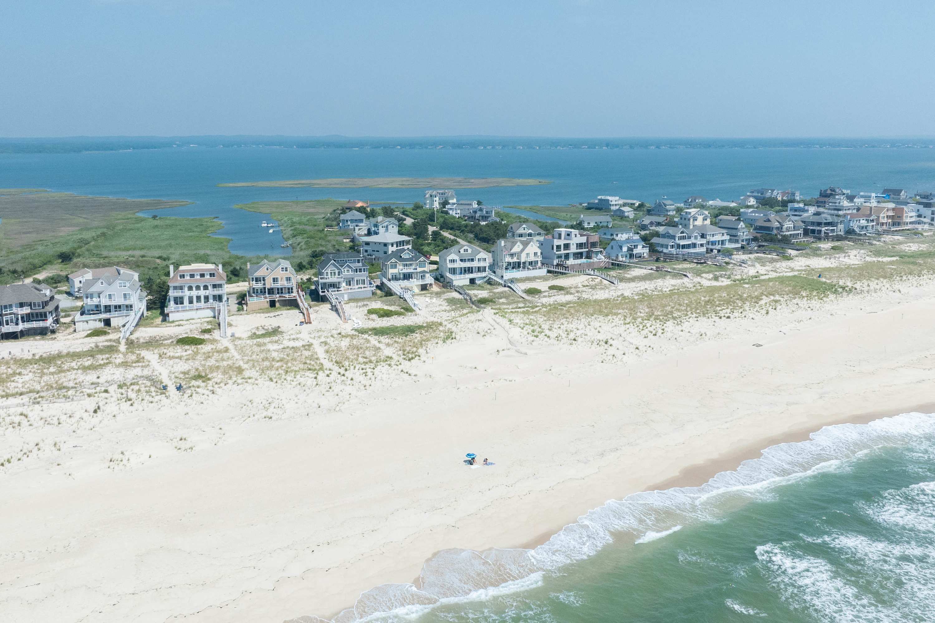 Dunecrest | Westhampton | Oceanfront Home w/ BBQ, Deck & Heated Pool photo 29