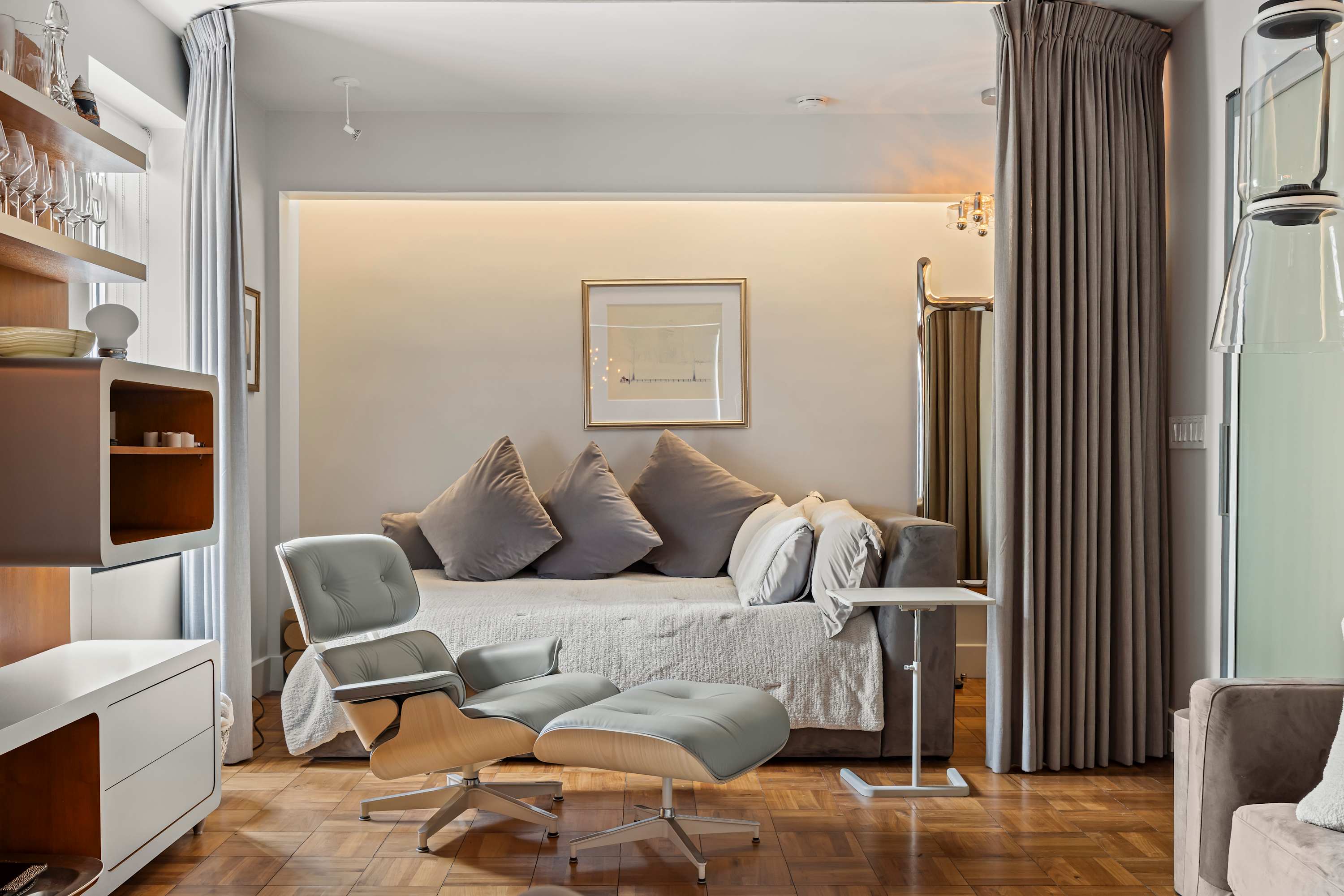 Parkwest House | Lincoln Square | Studio Condo with Private Balcony photo 8