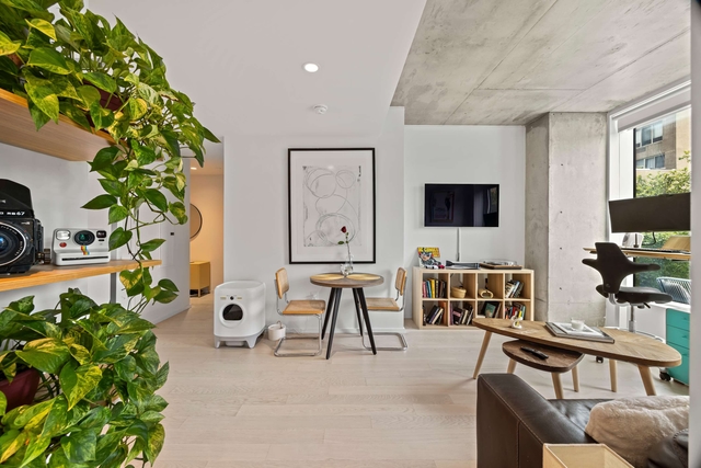 Image of Living space #2