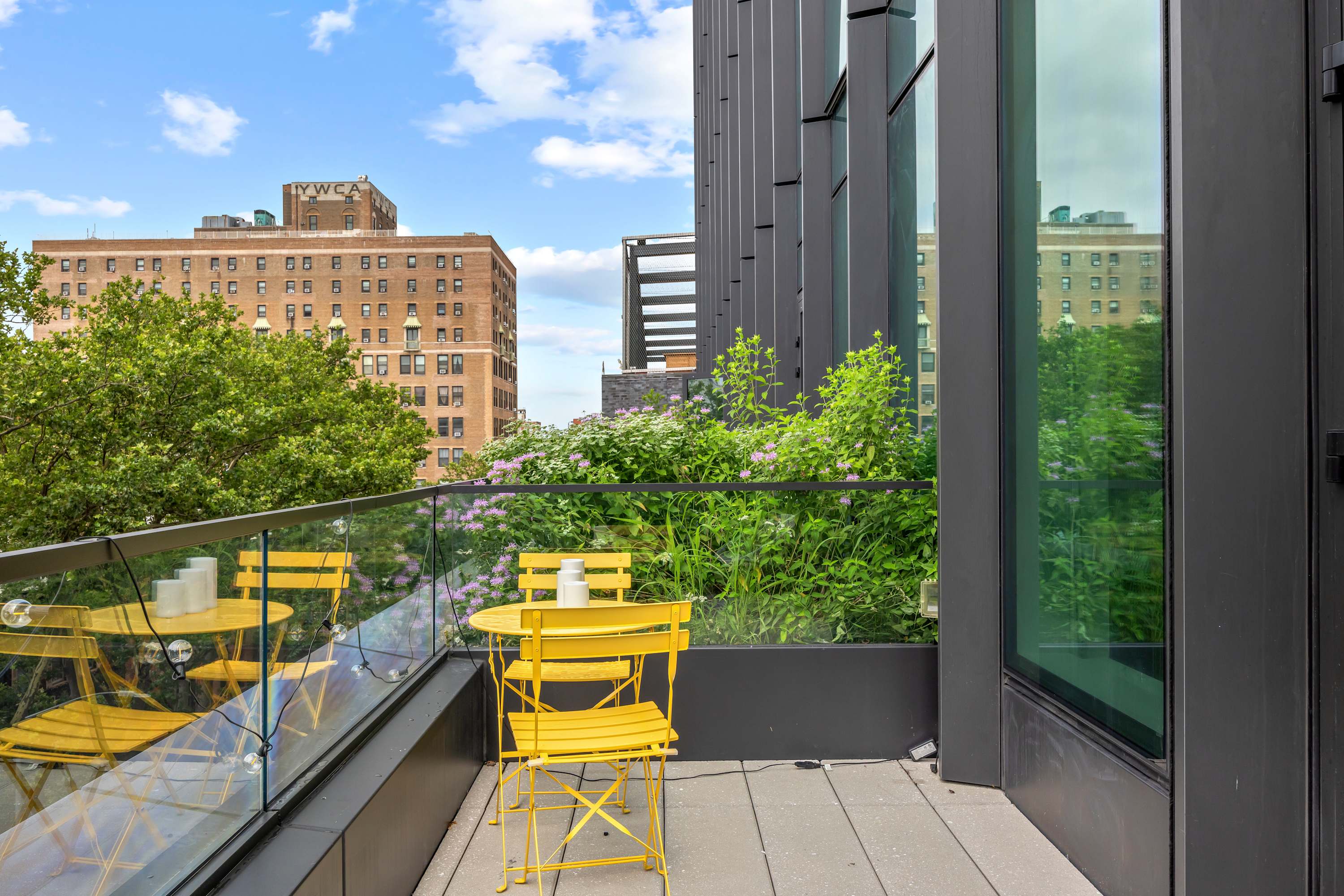 Belmont | Downtown Brooklyn | Modern Apartment with Shared Rooftop, Pool & Gym photo 10