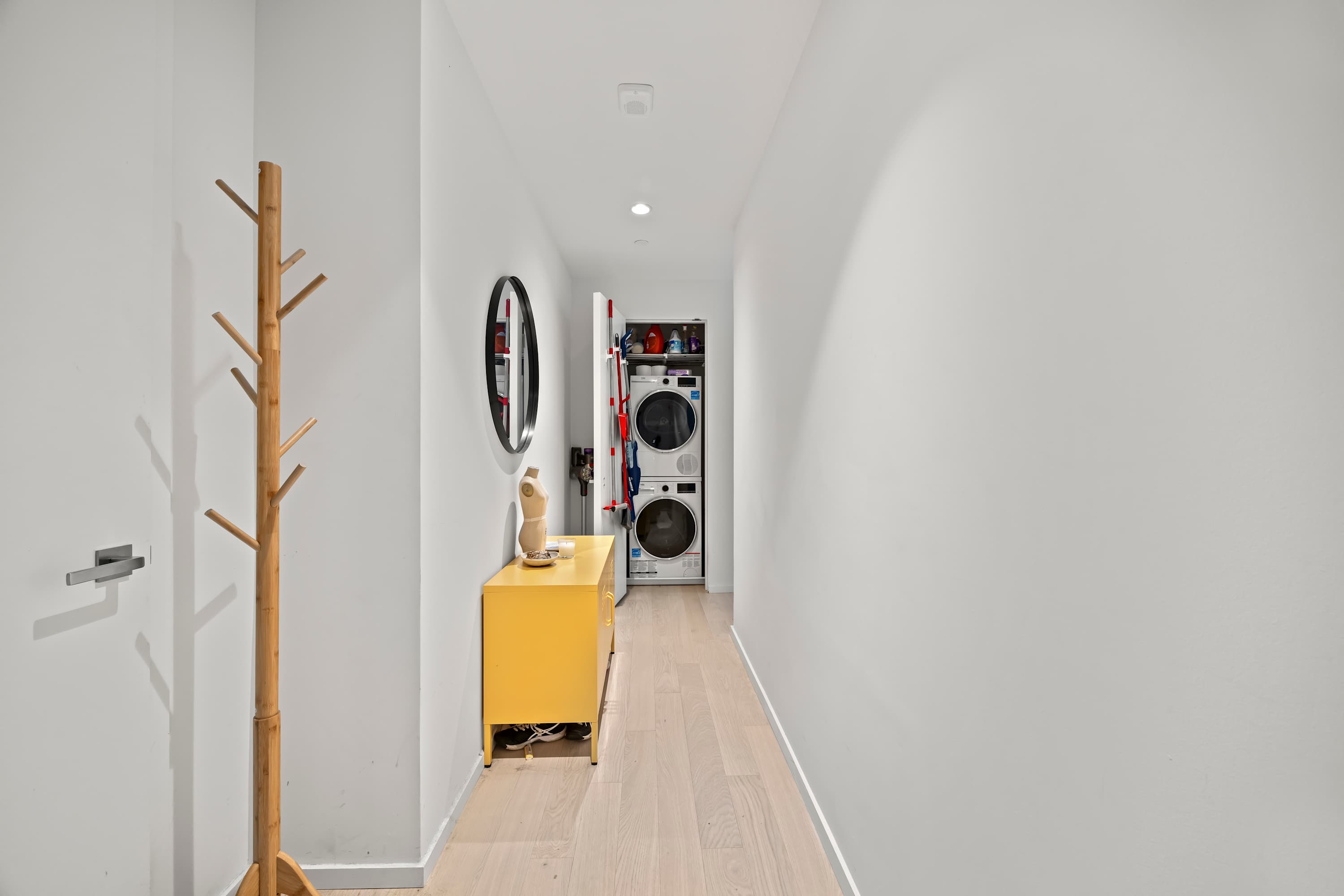 Belmont | Downtown Brooklyn | Modern Apartment with Shared Rooftop, Pool & Gym photo 20