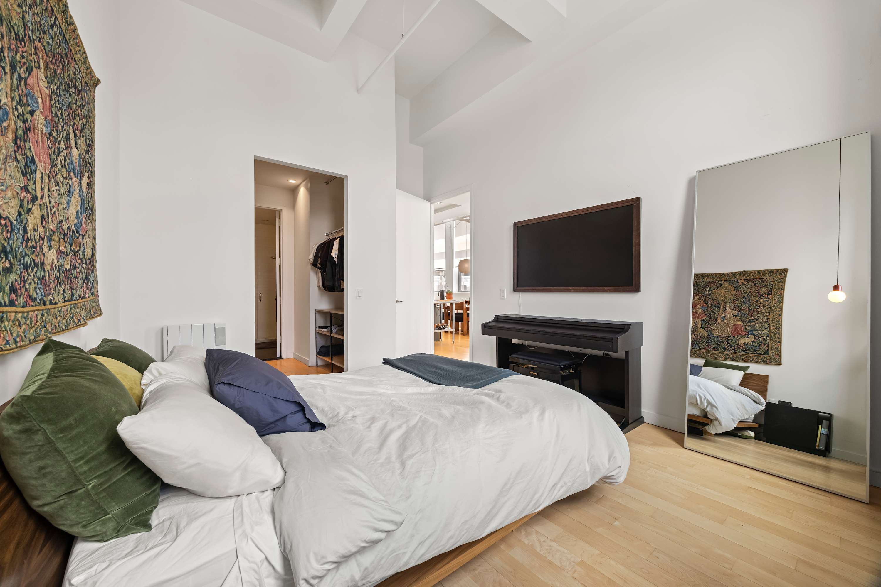 Berry Loft VI | Williamsburg | Top-floor Loft with Private Rooftop Terrace photo 18