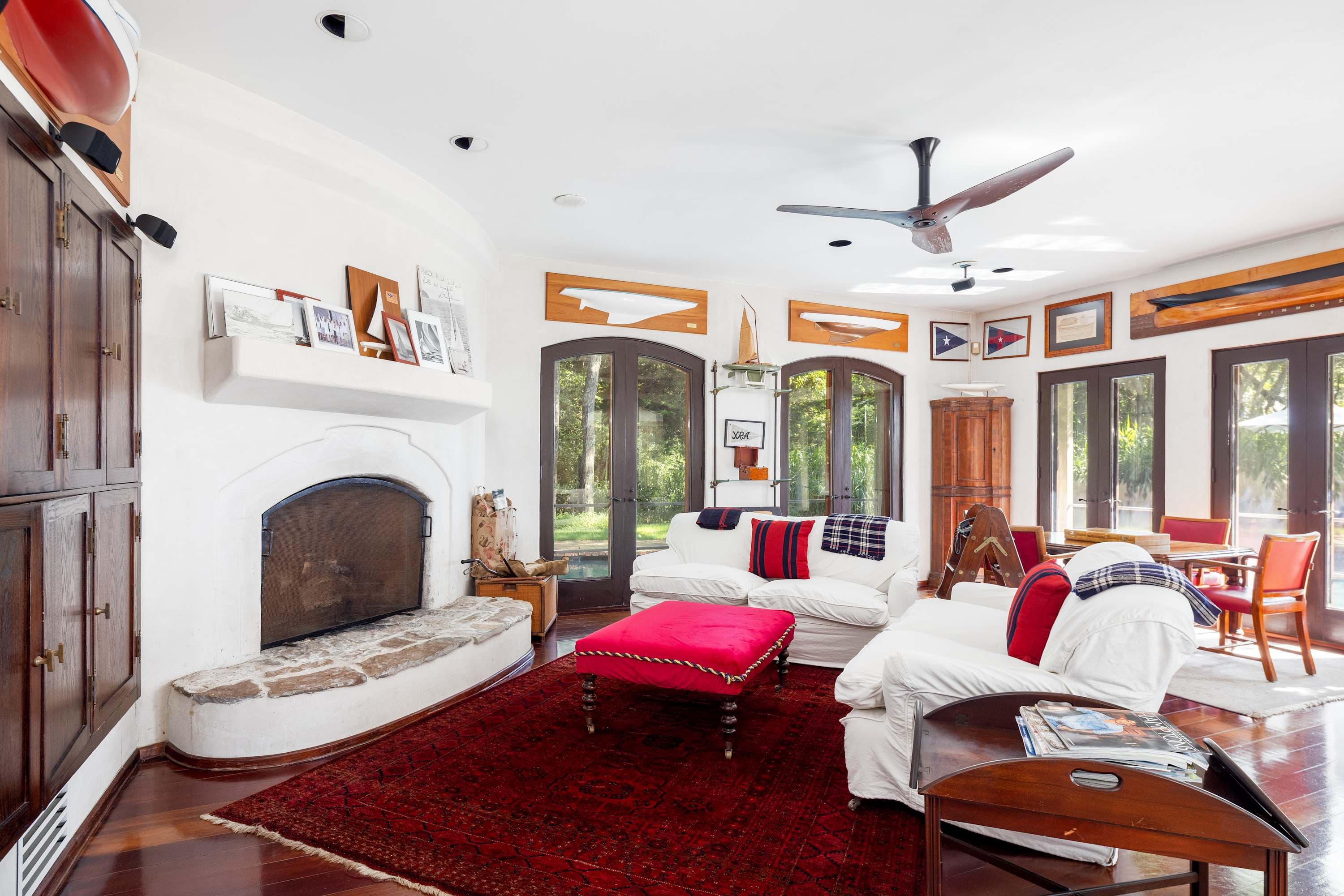 Bluffside Cove | Sag Harbor | Beachfront w/ Heated Pool, Sauna & Outdoor Spaces photo 10