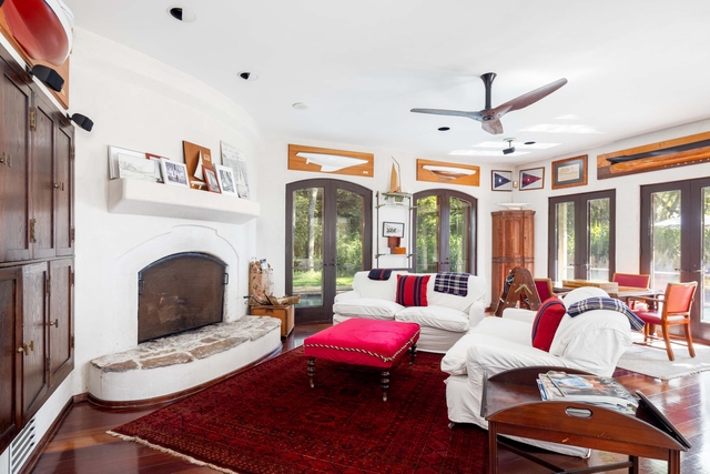 Image of Living space #3