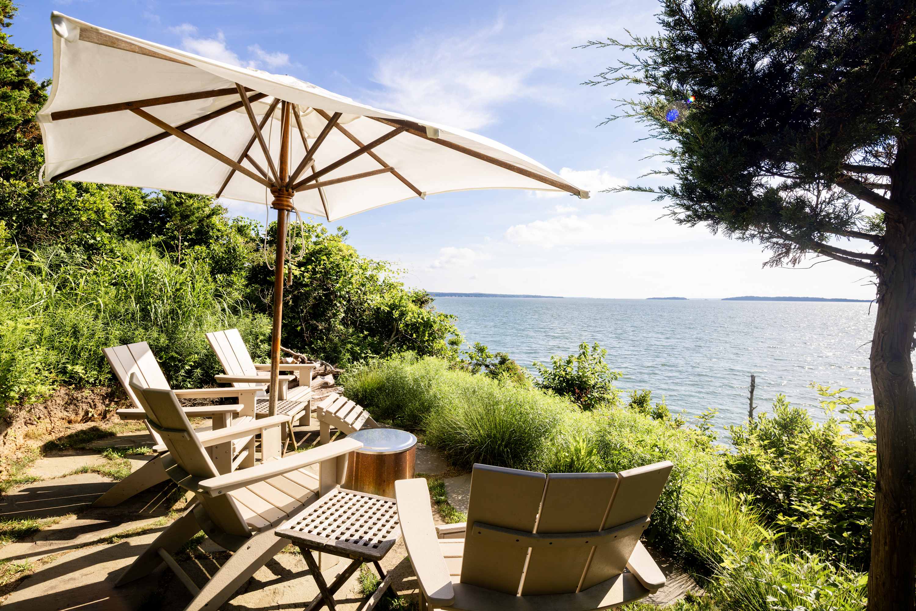 Bluffside Cove | Sag Harbor | Beachfront w/ Heated Pool, Sauna & Outdoor Spaces photo 3