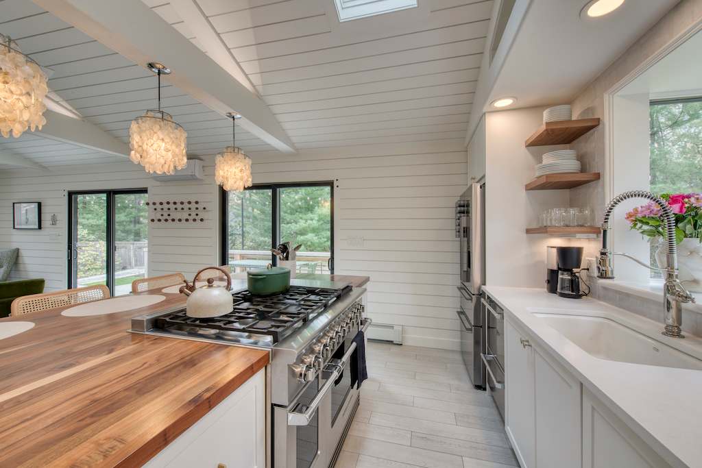 Springs Cottage | East Hampton | Home with Deck and Heated Pool photo 7