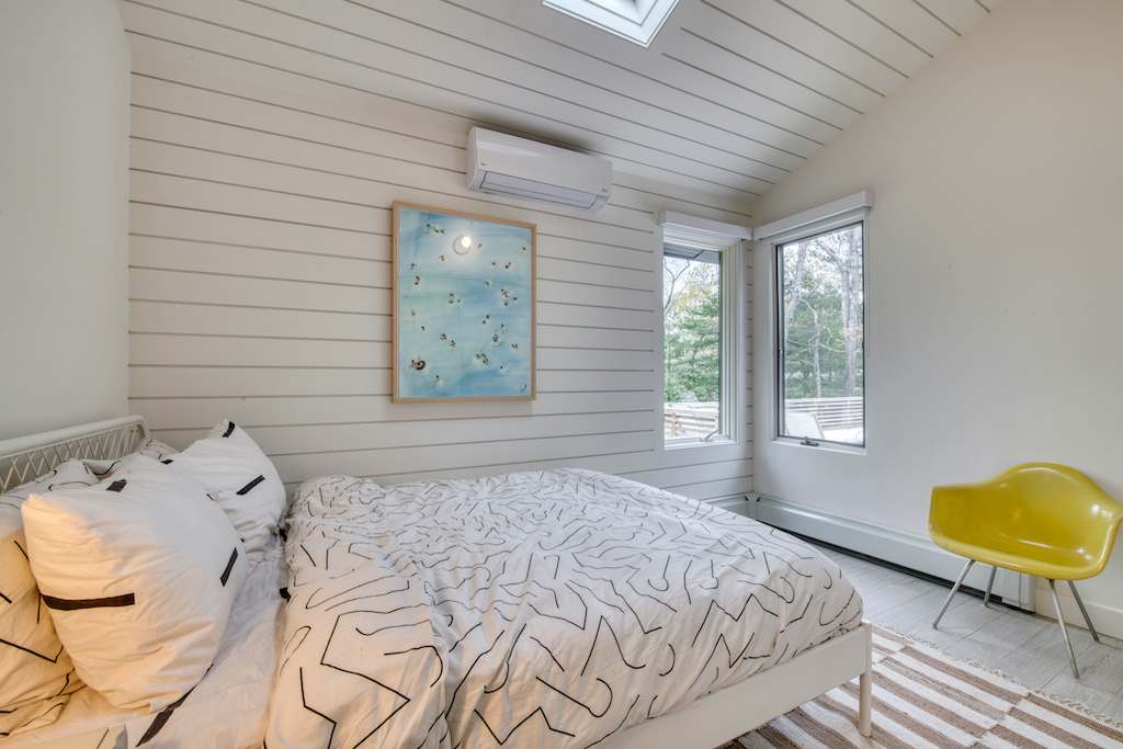 Springs Cottage | East Hampton | Home with Deck and Heated Pool photo 10