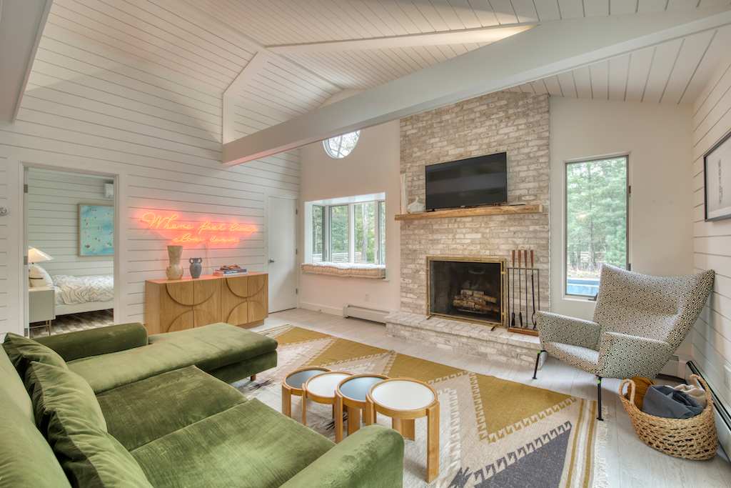 Springs Cottage | East Hampton | Home with Deck and Heated Pool photo 5