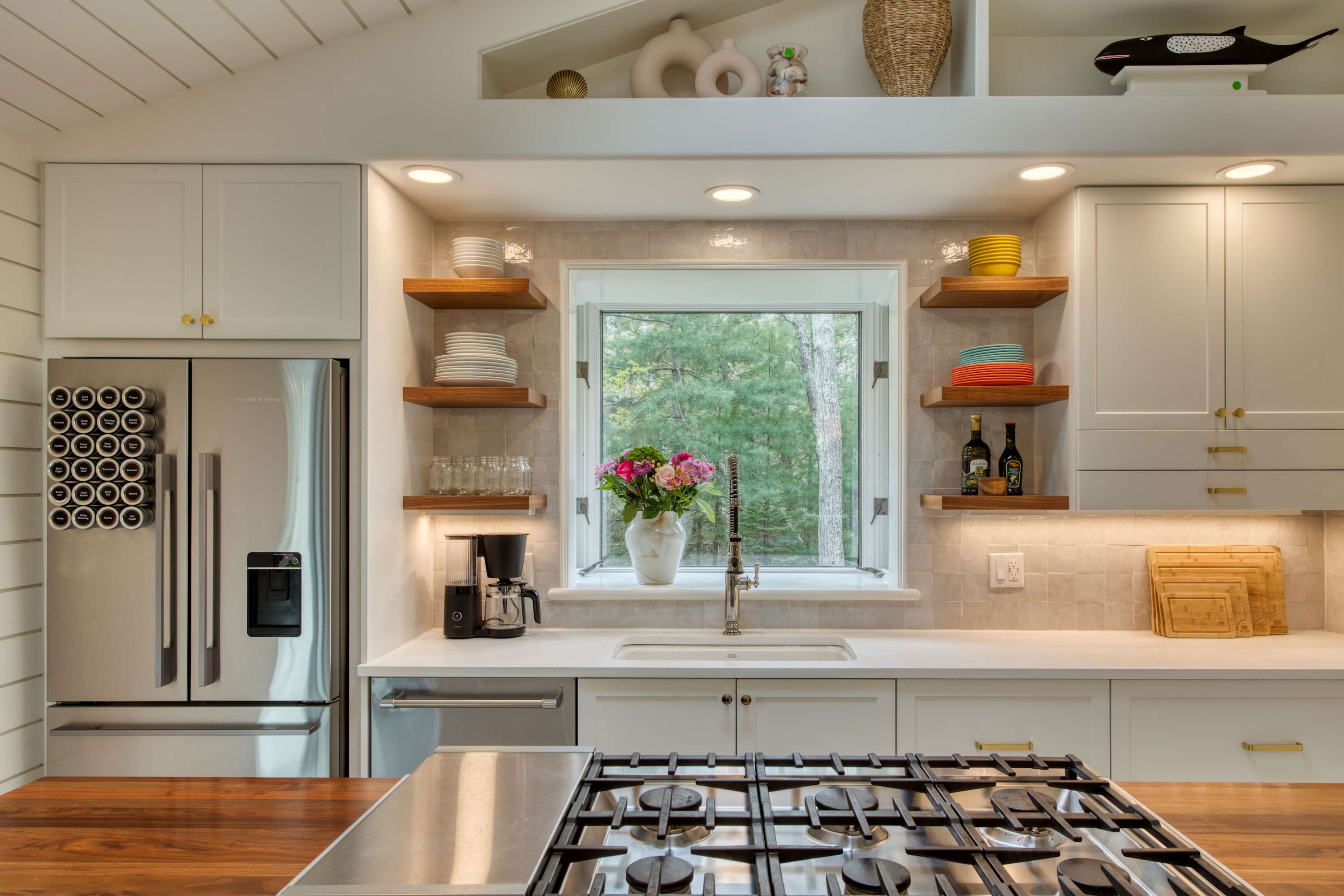 Springs Cottage | East Hampton | Home with Deck and Heated Pool photo 8