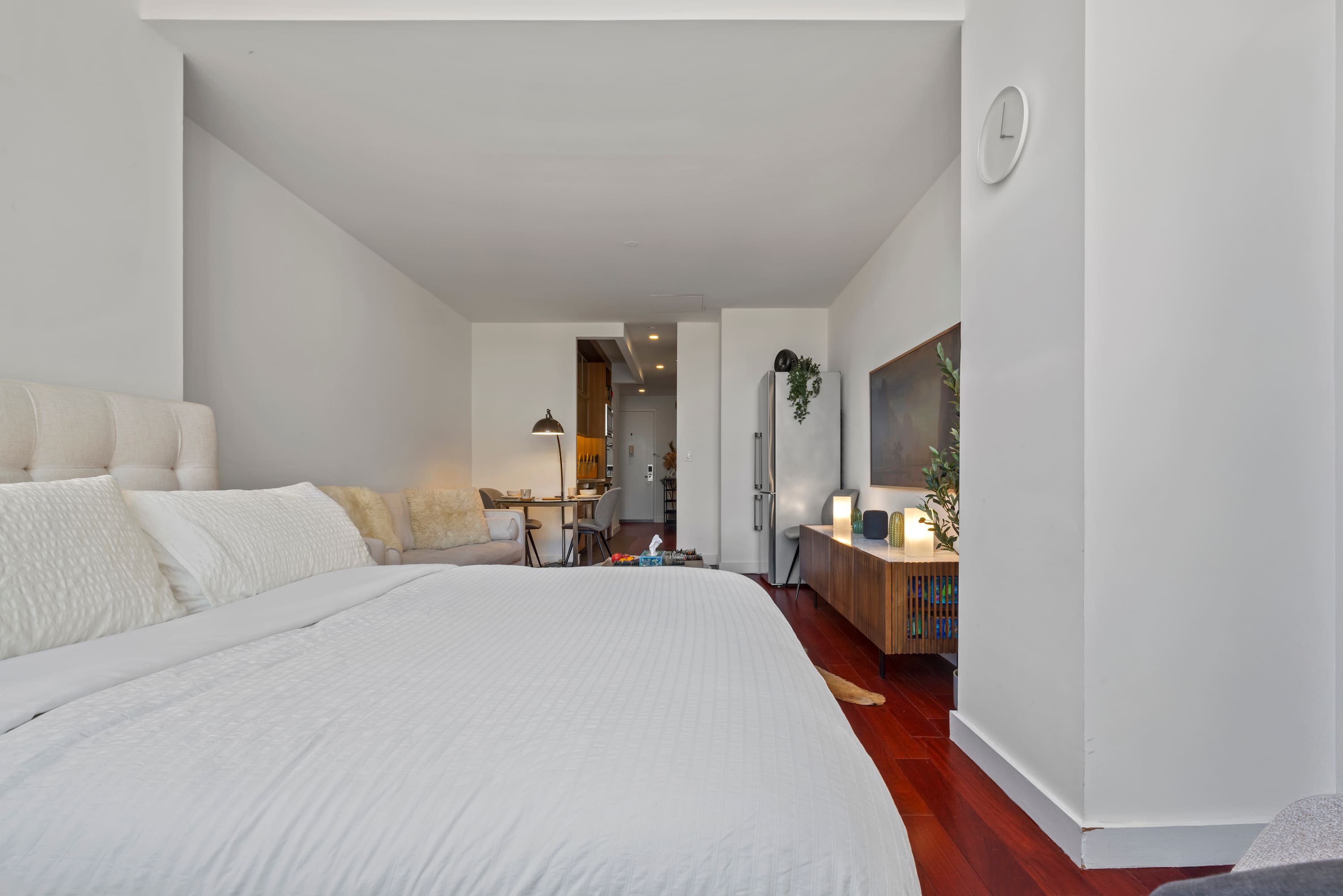 Silverline | Midtown | Studio with City Views and Shared Amenities photo 8