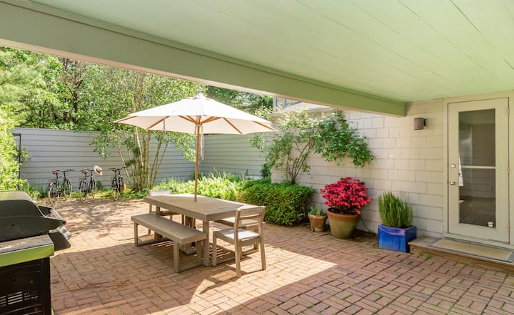 Cowhill Cottage | Wainscott | Home with Private Pool and Outdoor Lounge photo 27