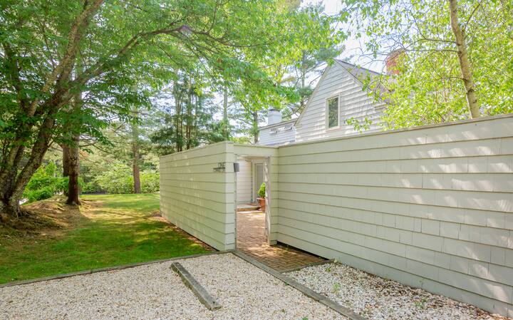 Cowhill Cottage | Wainscott | Home with Private Pool and Outdoor Lounge photo 31