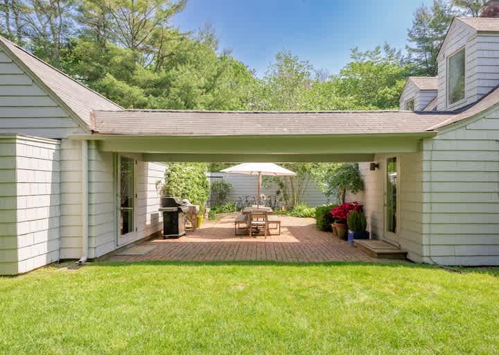 Cowhill Cottage | Wainscott | Home with Private Pool and Outdoor Lounge photo 34