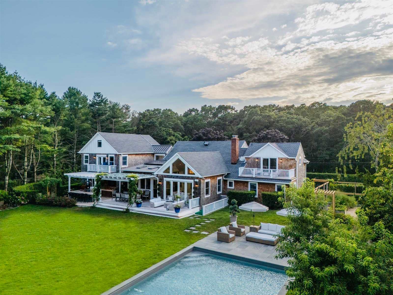 Seven Ponds Villa | Water Mill | Home w/ Heated Pool, Gym & Outdoor Spaces photo 8