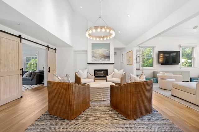 Image of Living space #6