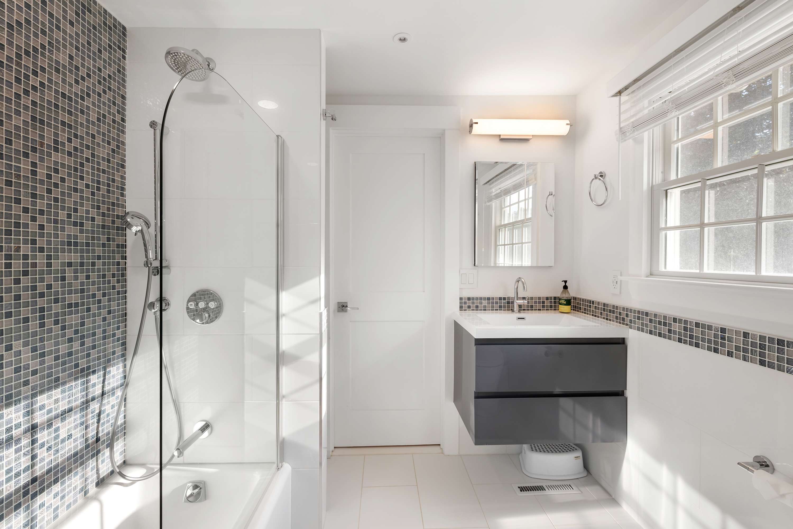 Seven Ponds Villa | Water Mill | Home w/ Heated Pool, Gym & Outdoor Spaces photo 50