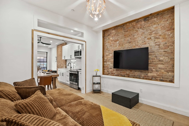 Image of Living space #2