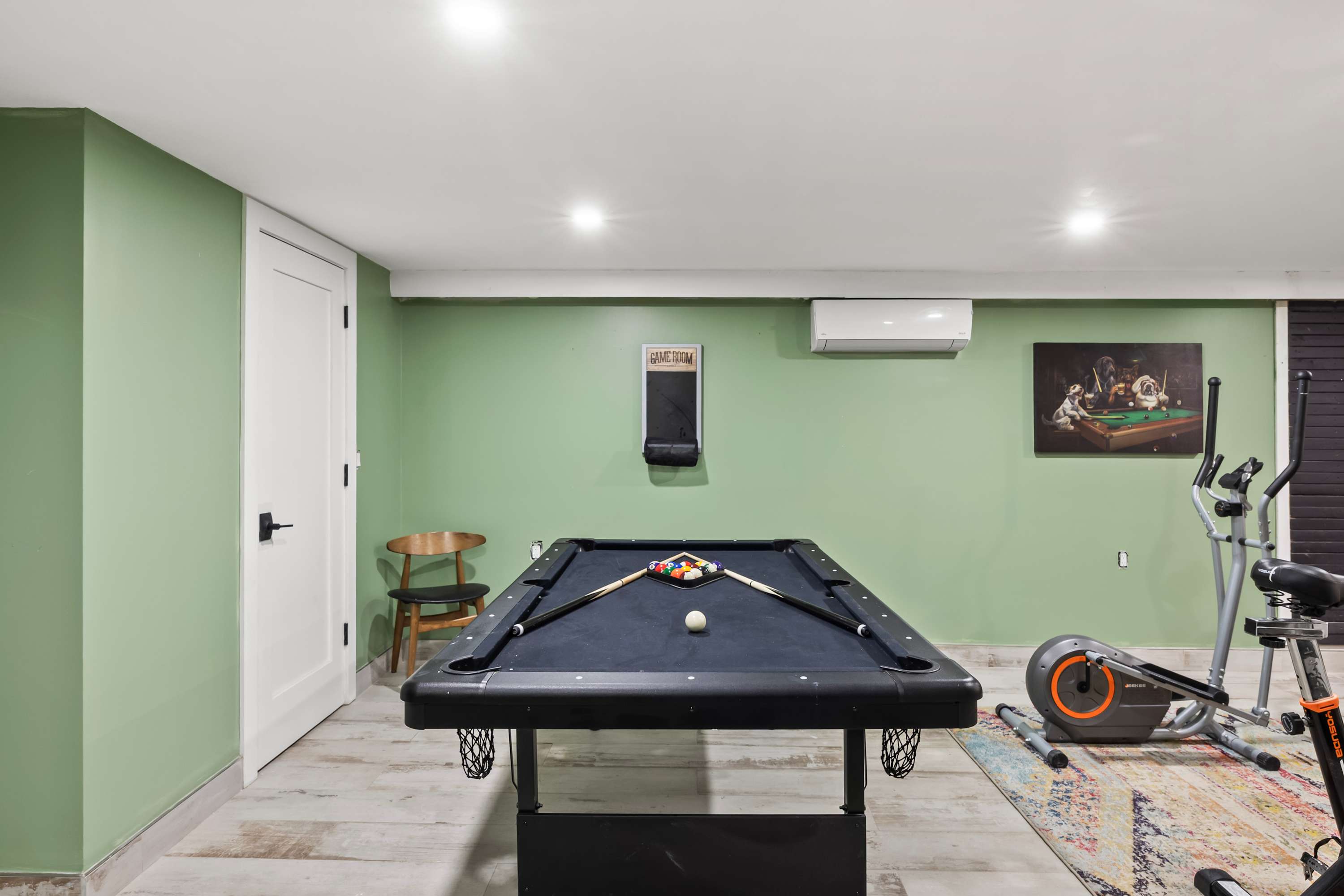 Crown Terrace I | Crown Heights | Duplex with Outdoor Spaces photo 3