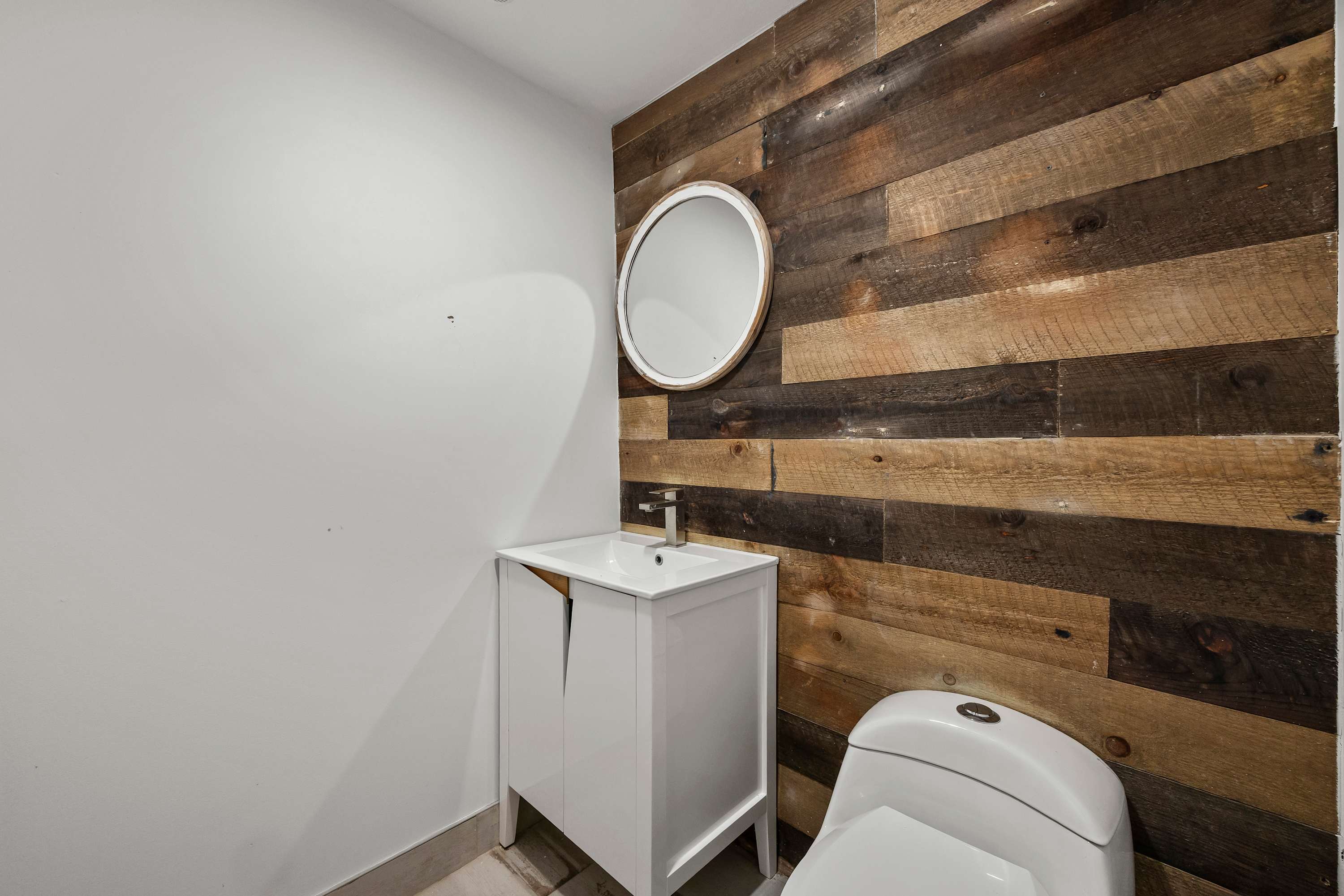 Crown Terrace I | Crown Heights | Duplex with Outdoor Spaces photo 27