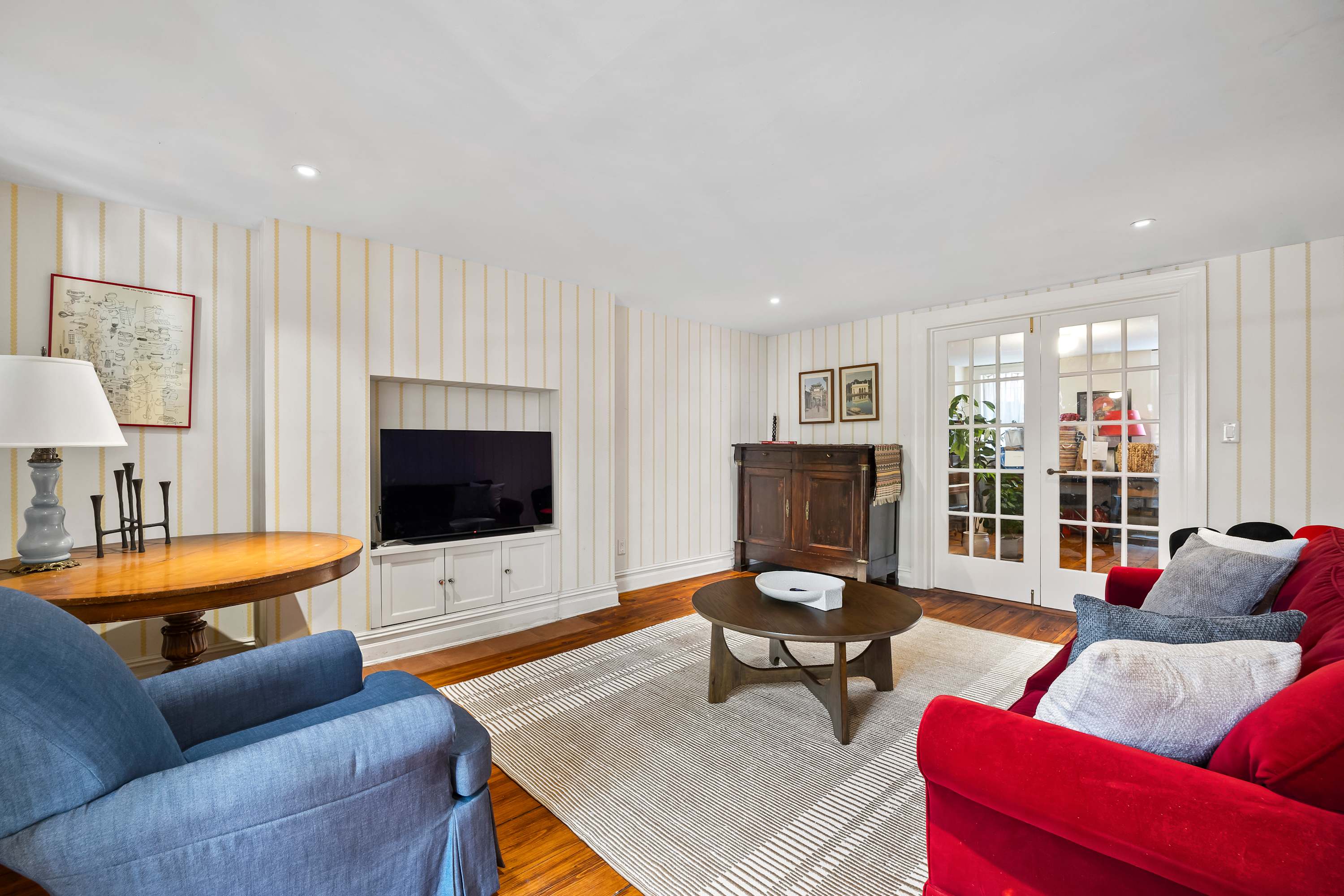 Hillstone Manor | Cobble Hill | Townhome with Private Backyard photo 17