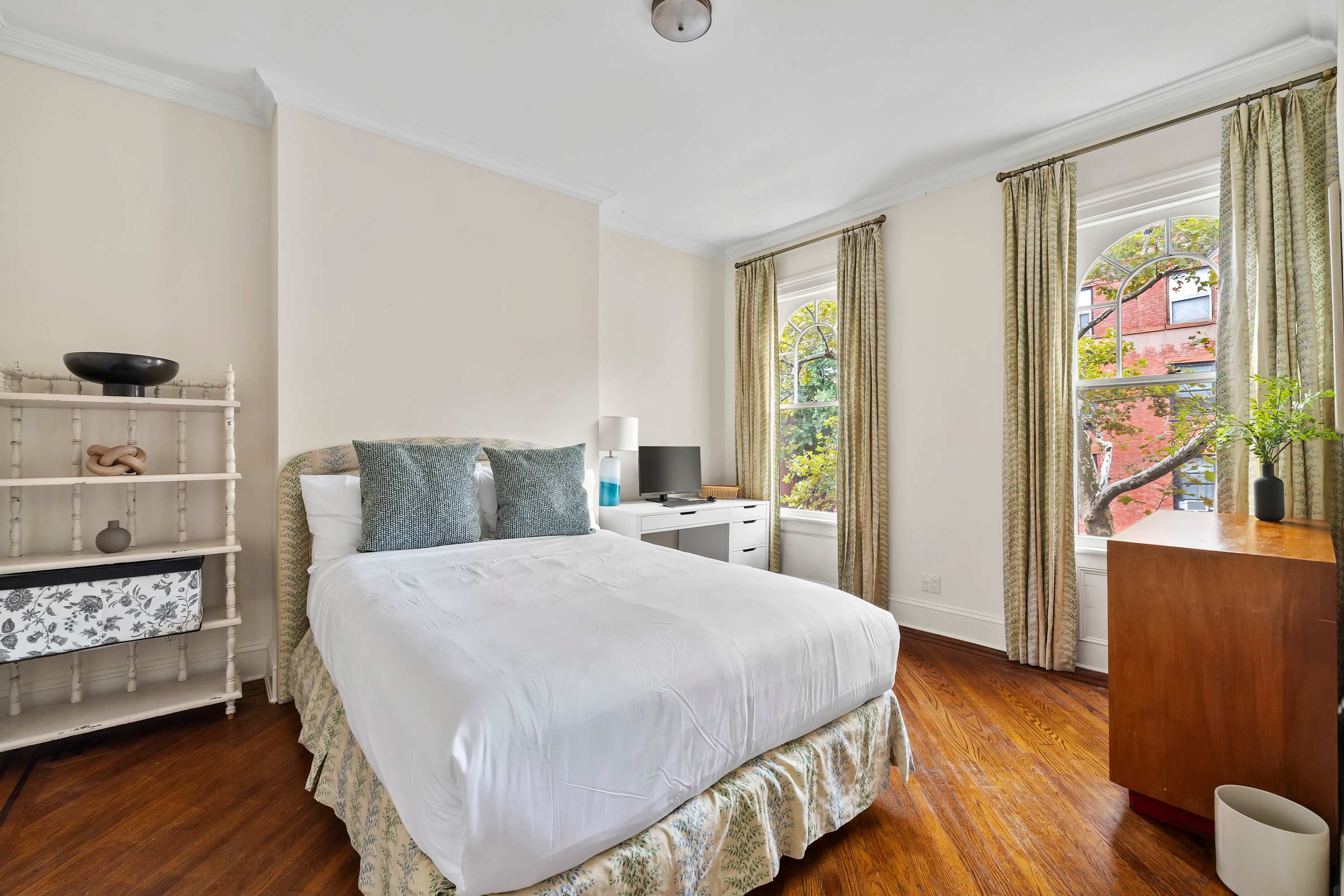 Hillstone Manor | Cobble Hill | Townhome with Private Backyard photo 22