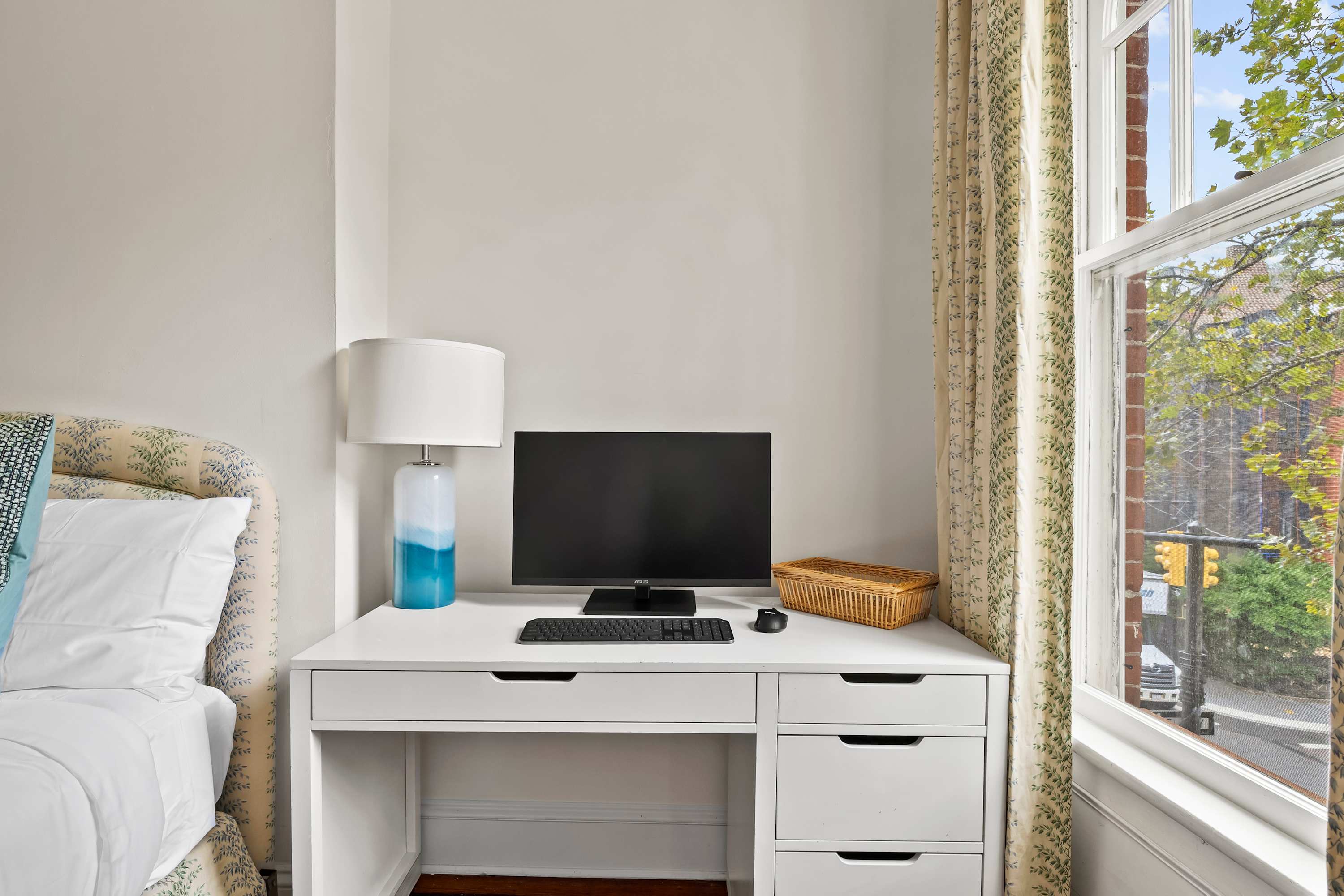 Hillstone Manor | Cobble Hill | Townhome with Private Backyard photo 29