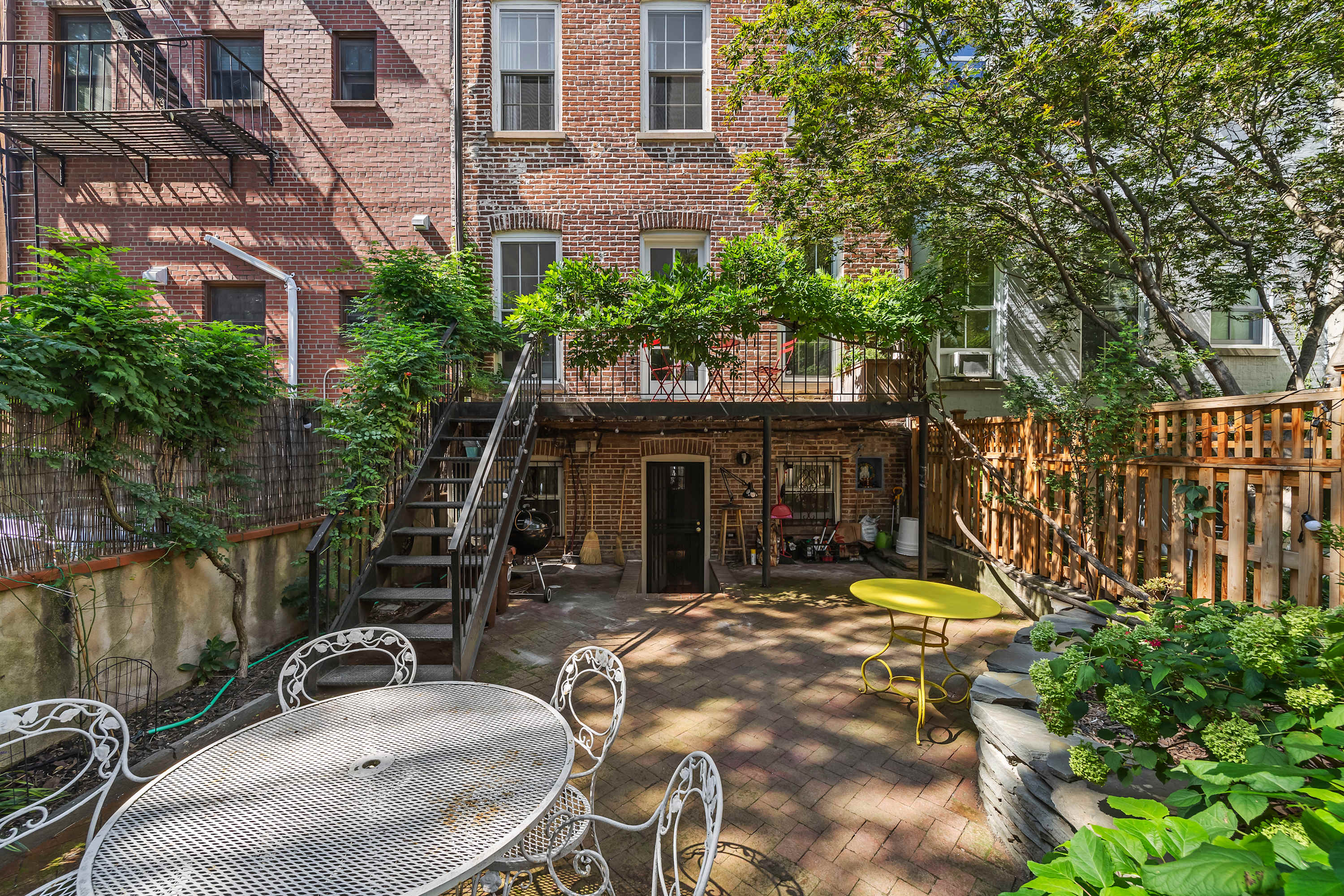 Hillstone Manor | Cobble Hill | Townhome with Private Backyard photo 40
