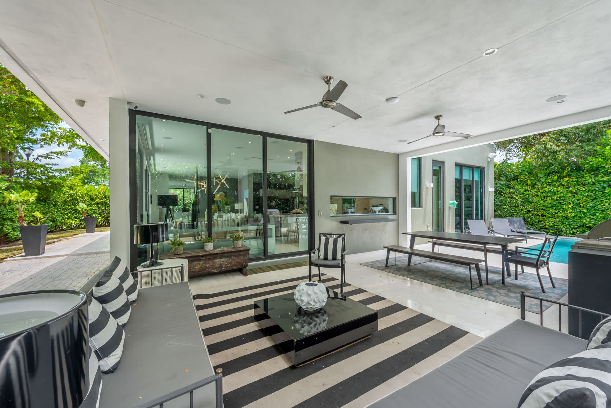 Villa Amaya | Miami Design District | Designer Home w/ Grill and Pool photo 4