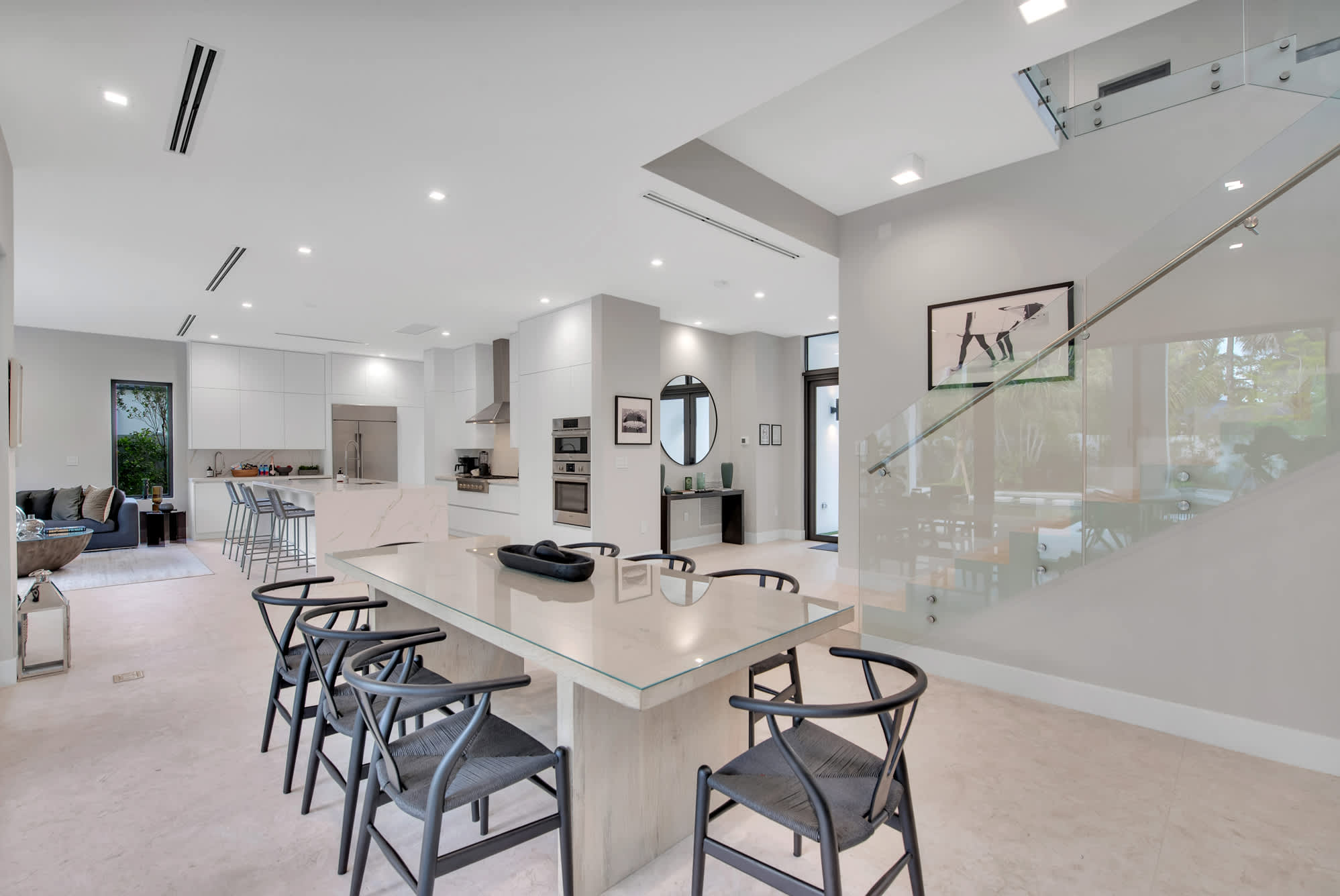 Villa Celine | Coral Gables | Luxury Home with Pool and Hot Tub photo 14