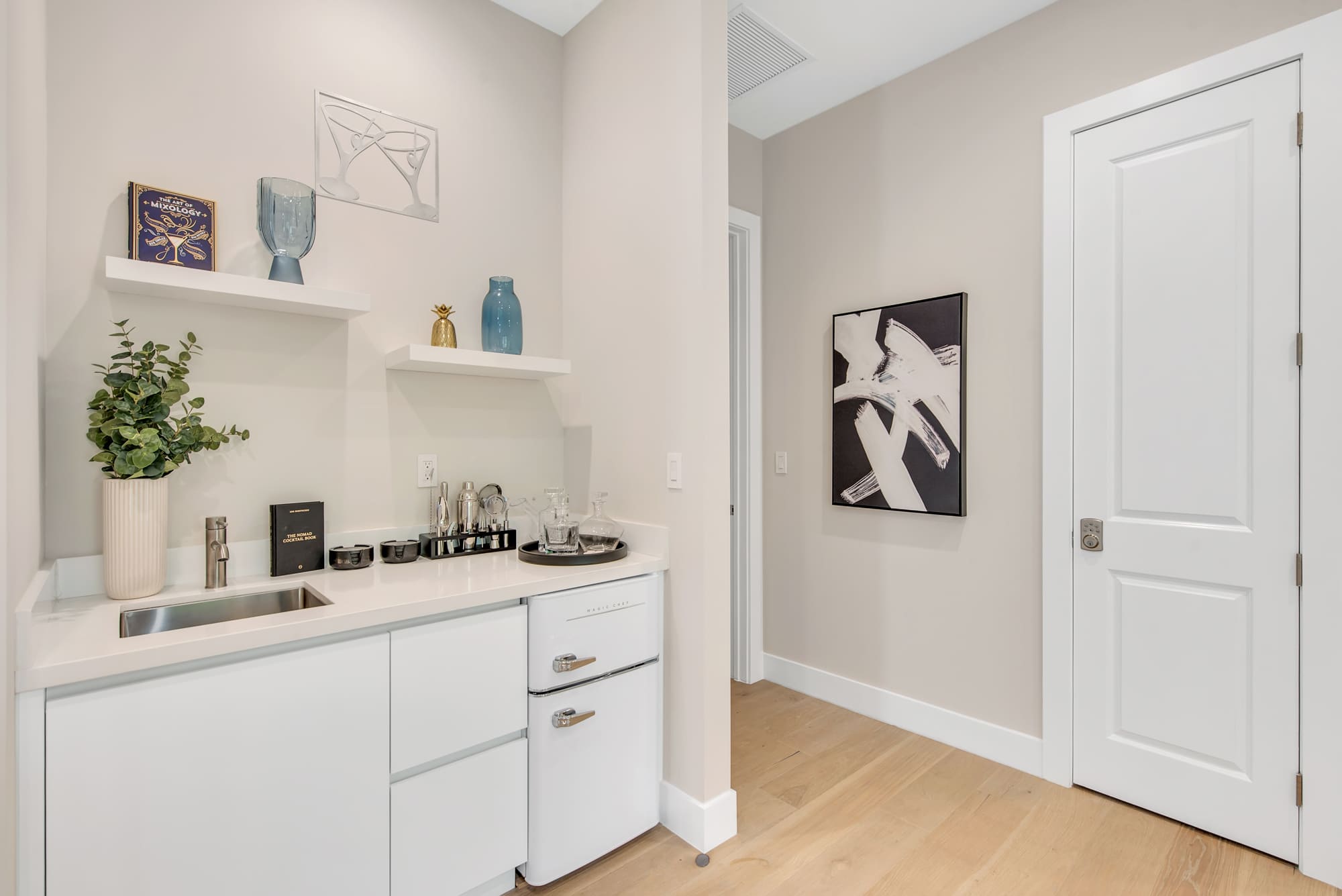 Villa Celine | Coral Gables | Luxury Home with Pool and Hot Tub photo 36