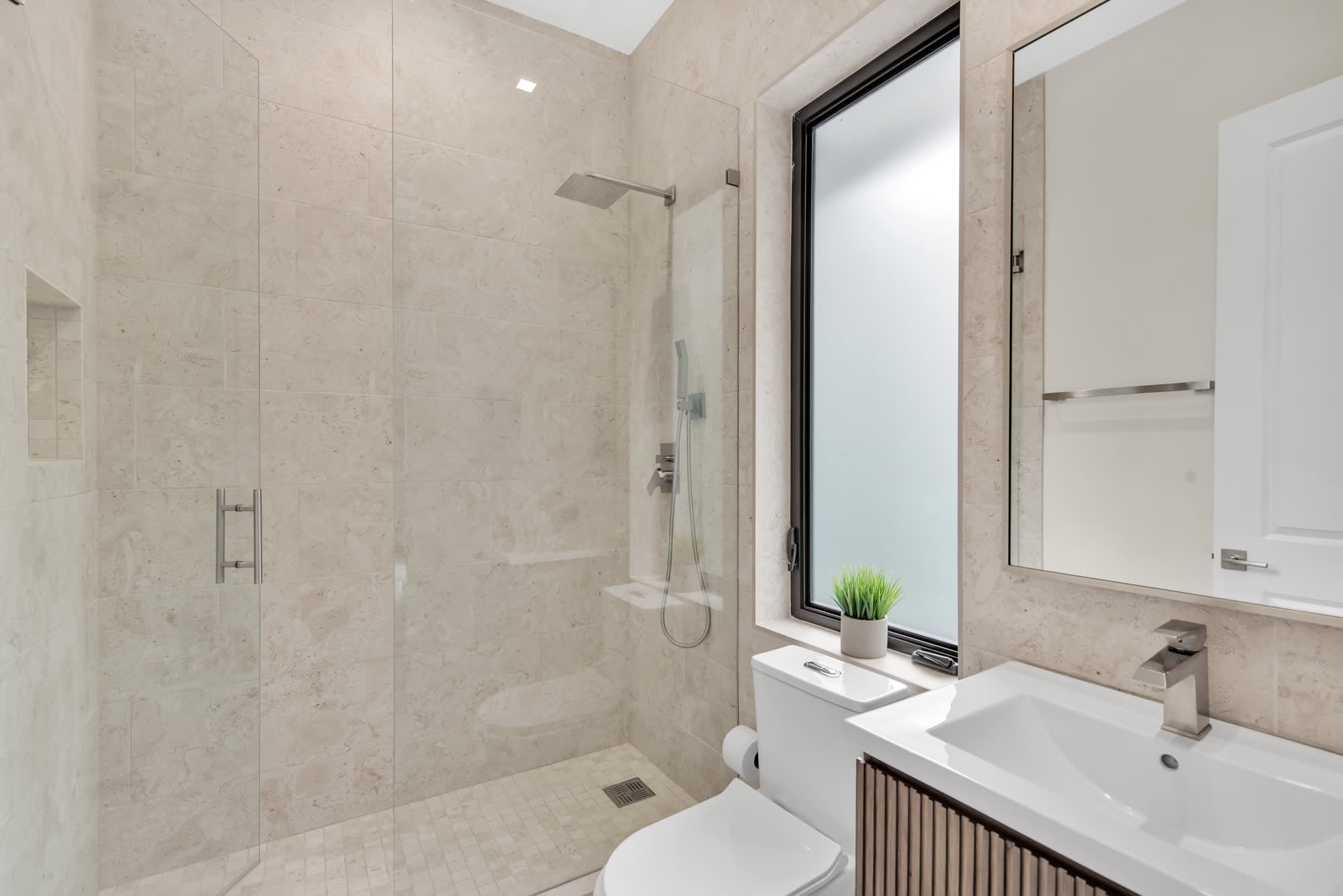 Villa Celine | Coral Gables | Luxury Home with Pool and Hot Tub photo 48