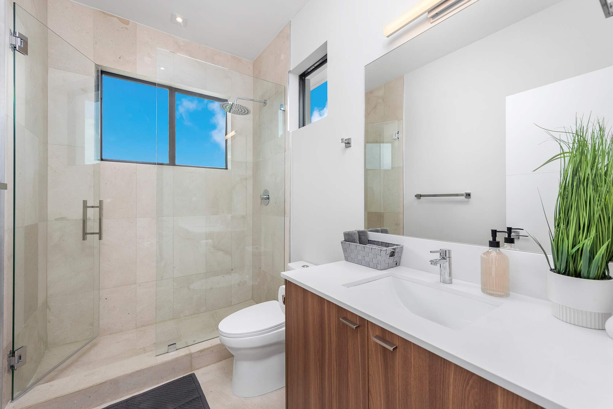 Villa Costa | Hollywood | Waterfront home with Pool photo 8