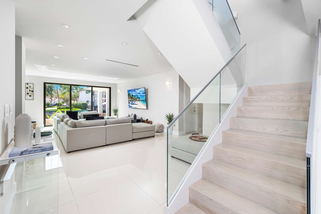 Image of Living space #7