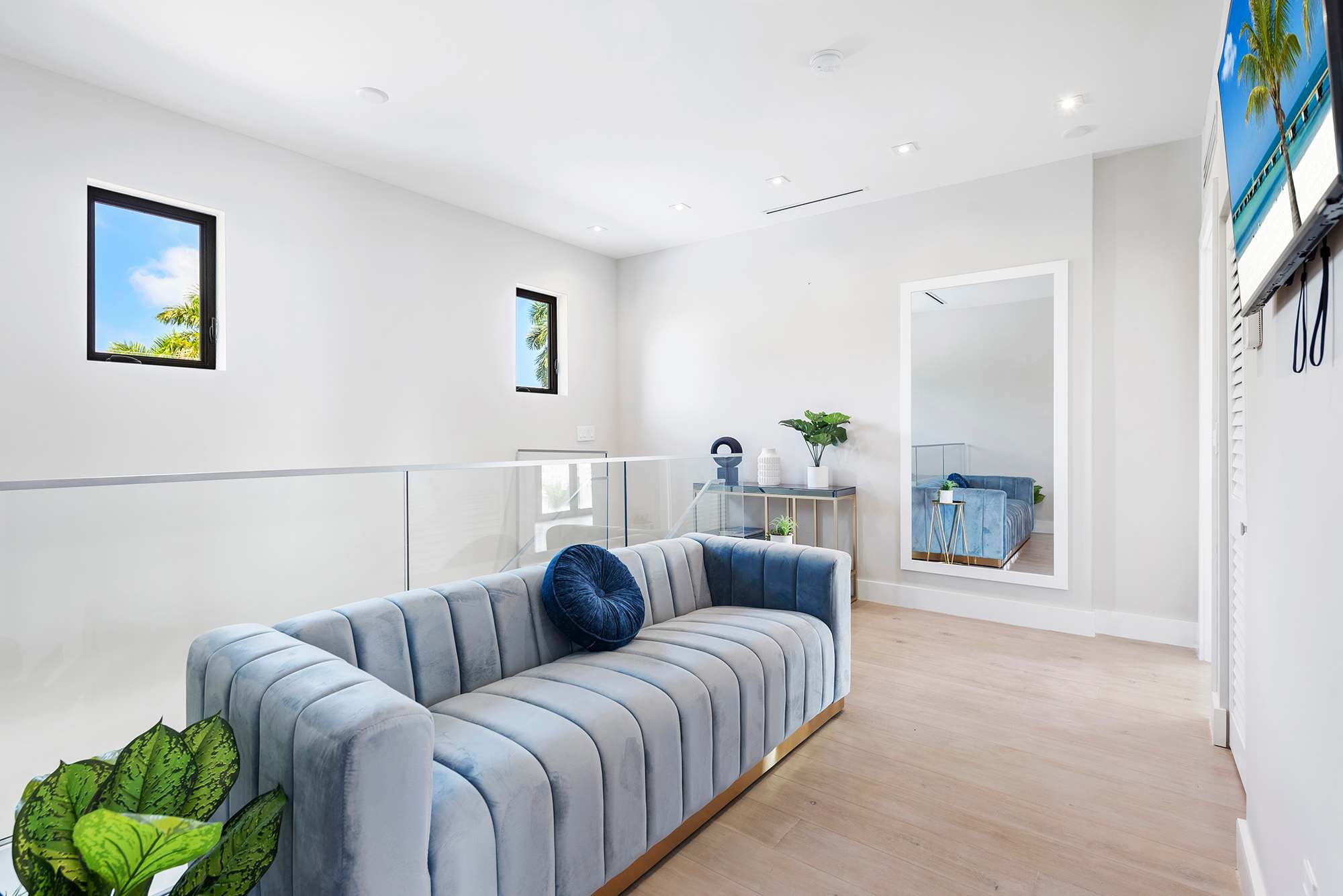 Villa Costa | Hollywood | Waterfront home with Pool photo 26