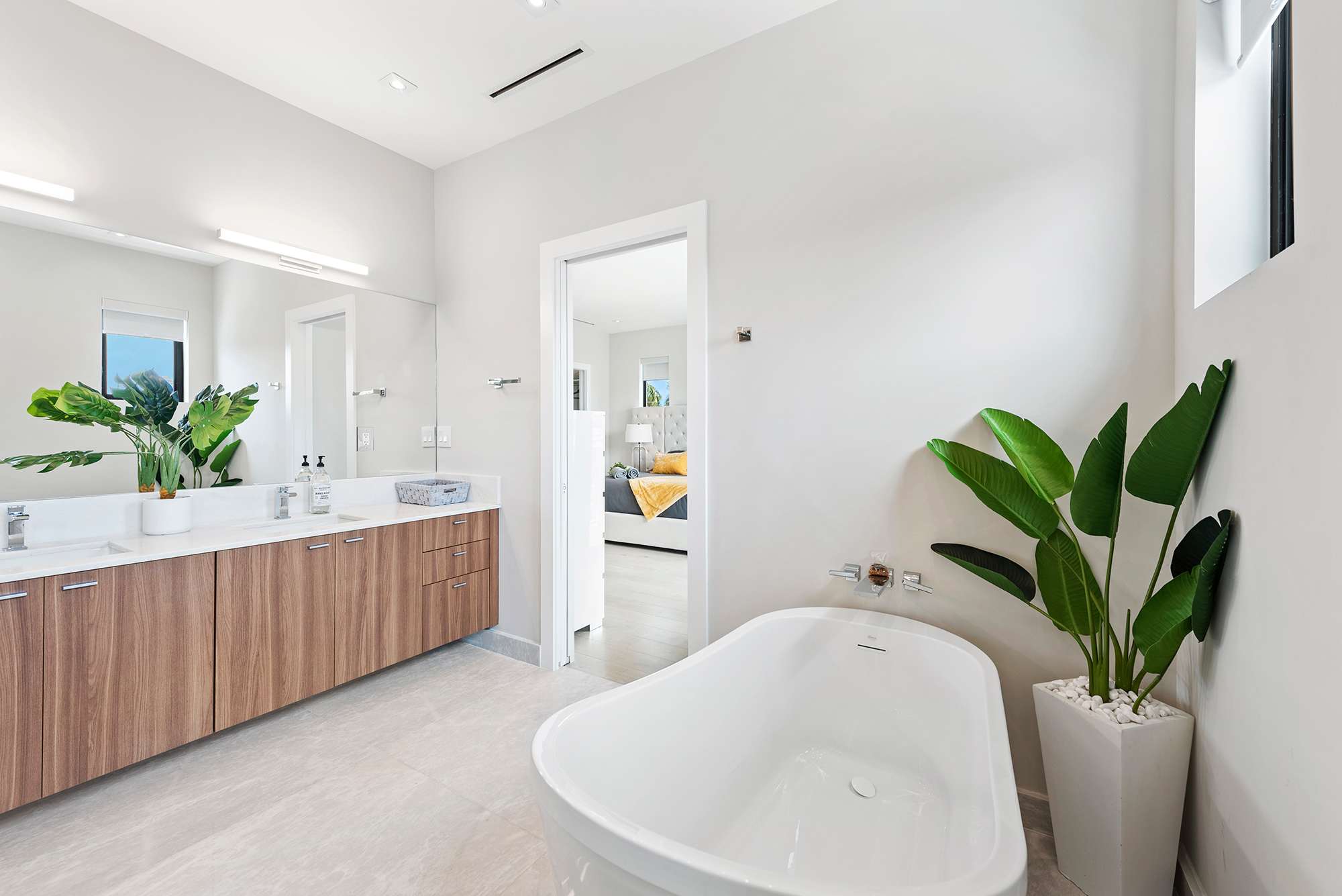 Villa Costa | Hollywood | Waterfront home with Pool photo 31