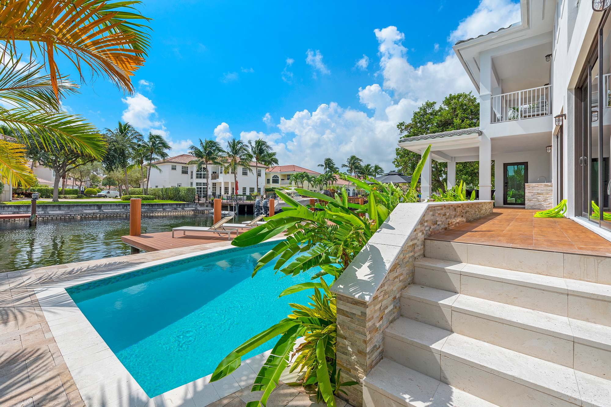 Villa Costa | Hollywood | Waterfront home with Pool photo 32