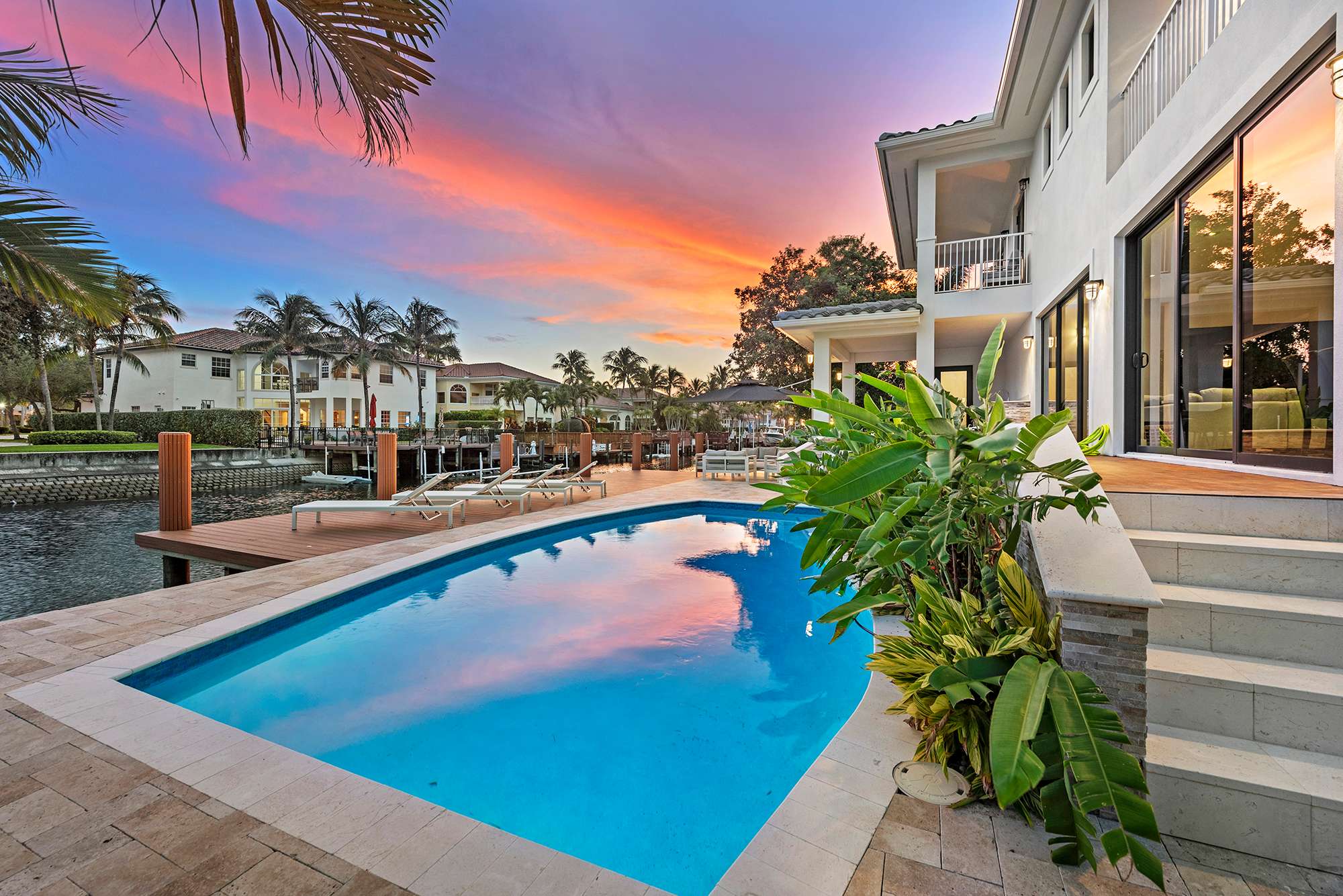 Villa Costa | Hollywood | Waterfront home with Pool photo 41