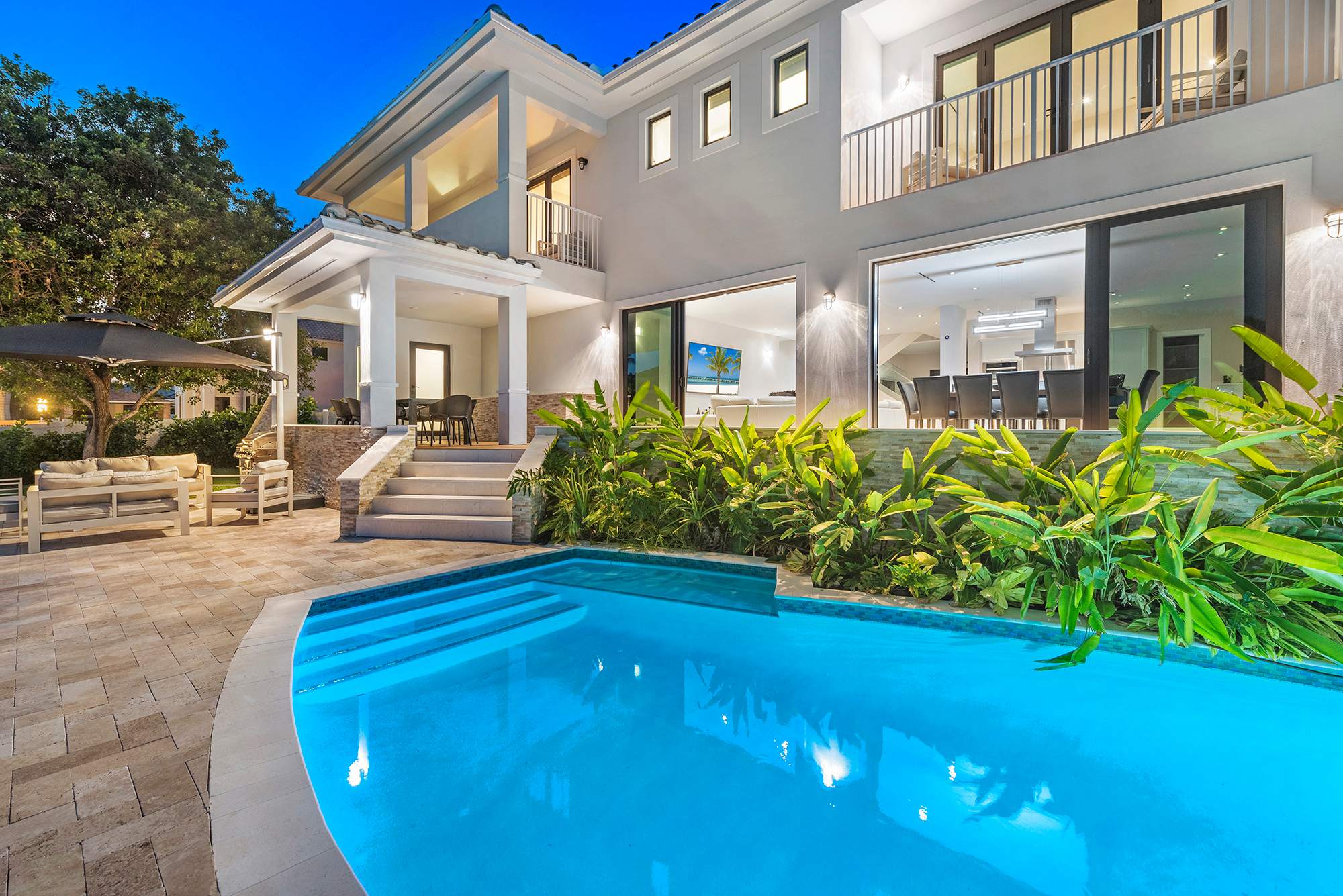 Villa Costa | Hollywood | Waterfront home with Pool photo 52