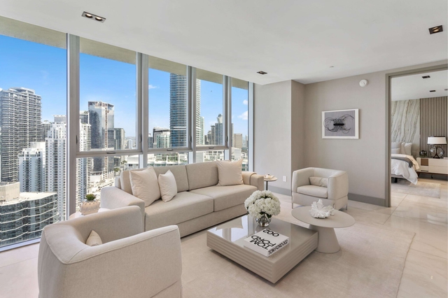 Image of Living space #3