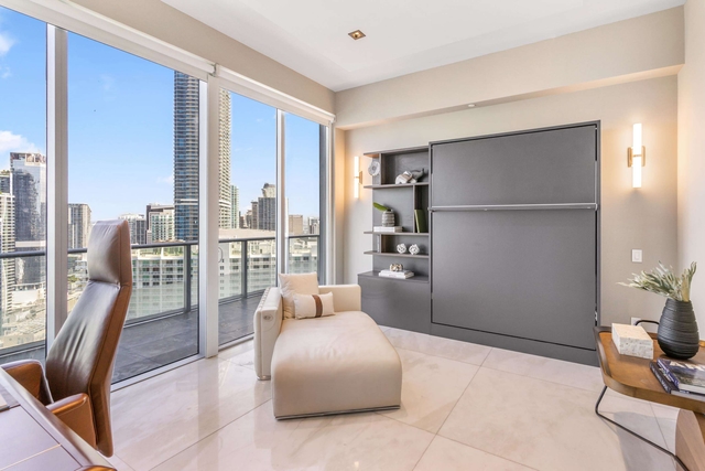 Image of Living space #11