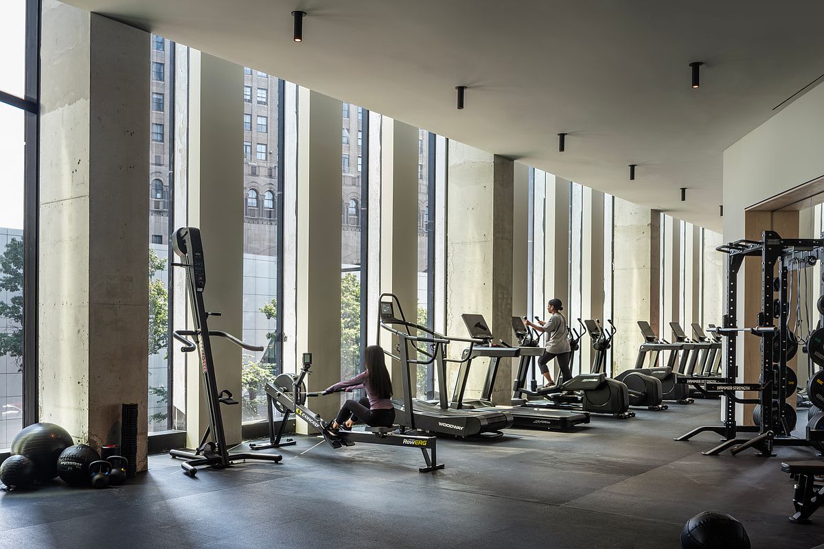 Belmont | Downtown Brooklyn | Modern Apartment with Shared Rooftop, Pool & Gym photo 23