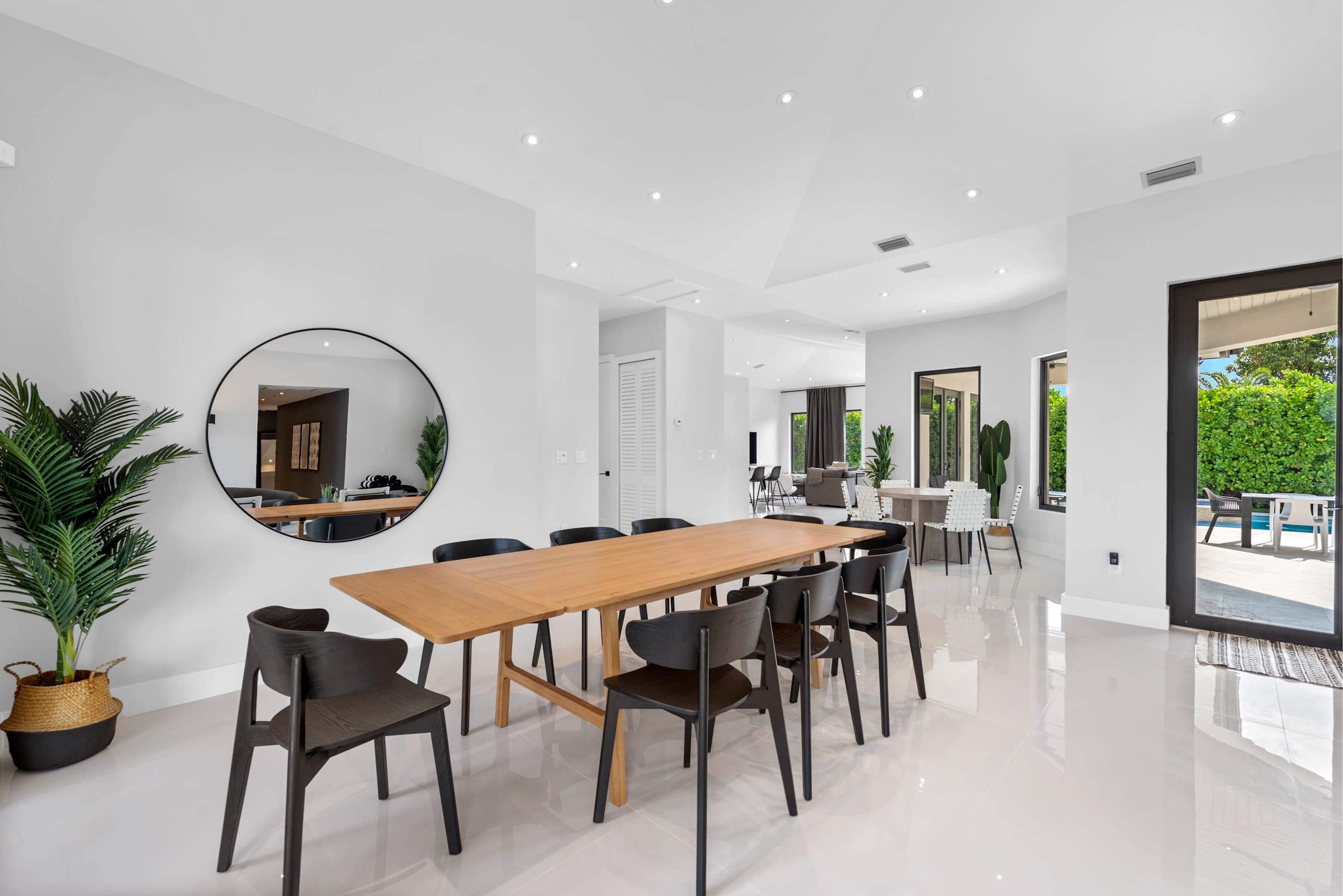 Villa Grand | Miami | Prime Villa with BBQ Grill and Private Pool photo 6