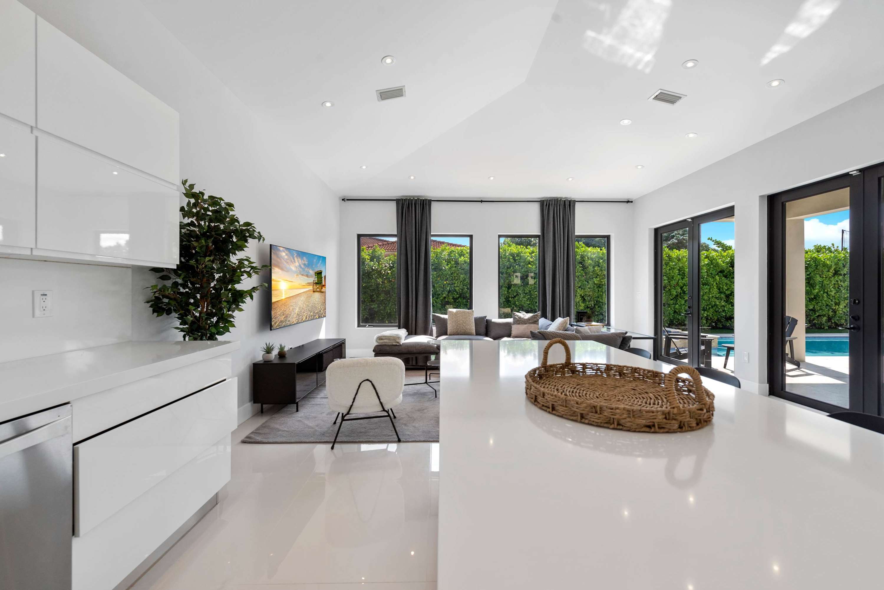 Villa Grand | Miami | Prime Villa with BBQ Grill and Private Pool photo 16