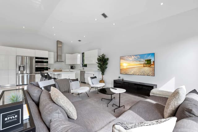 Image of Living space #5